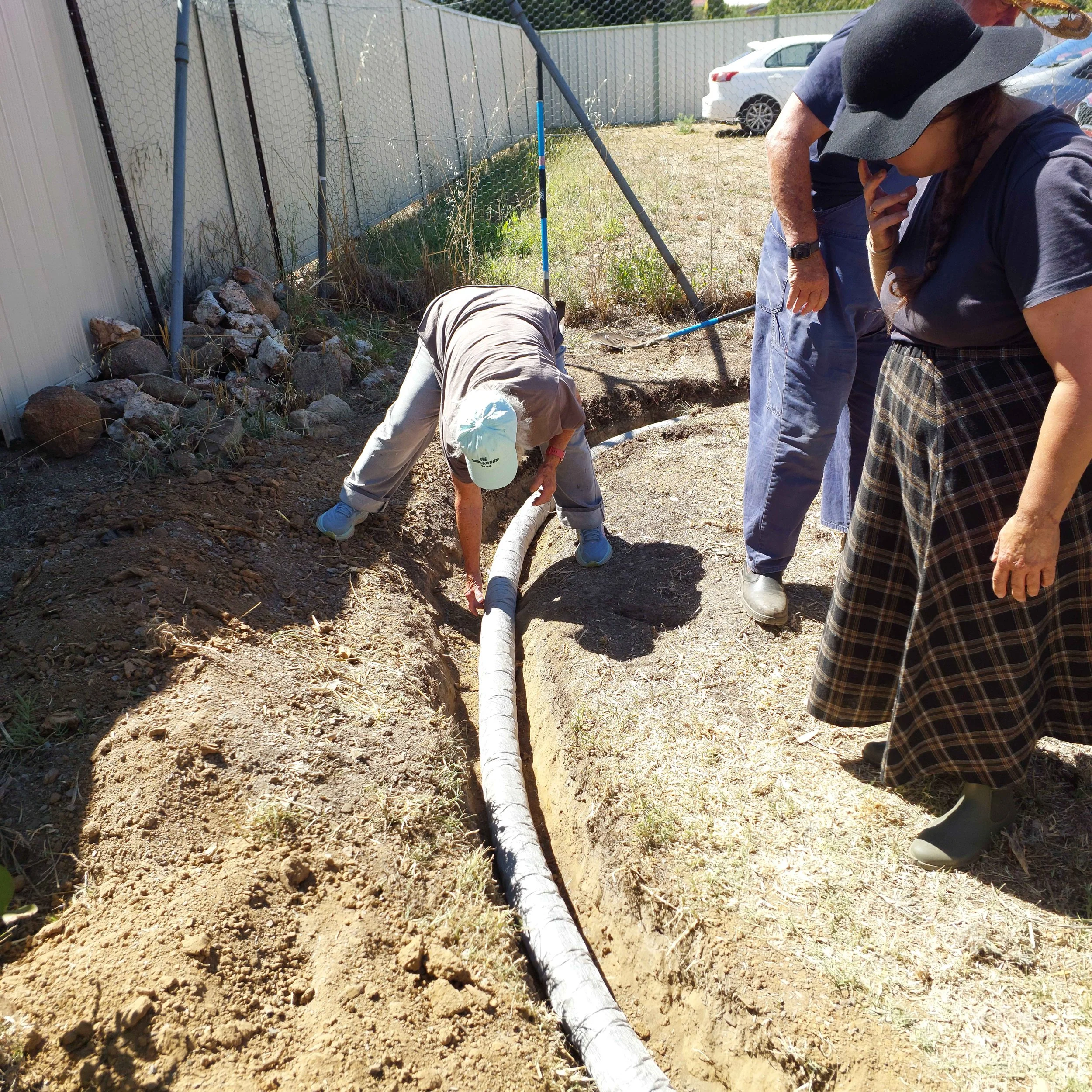 Laying ag pipe.jpg