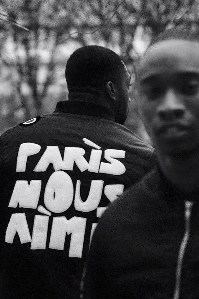 Paris Loves Us