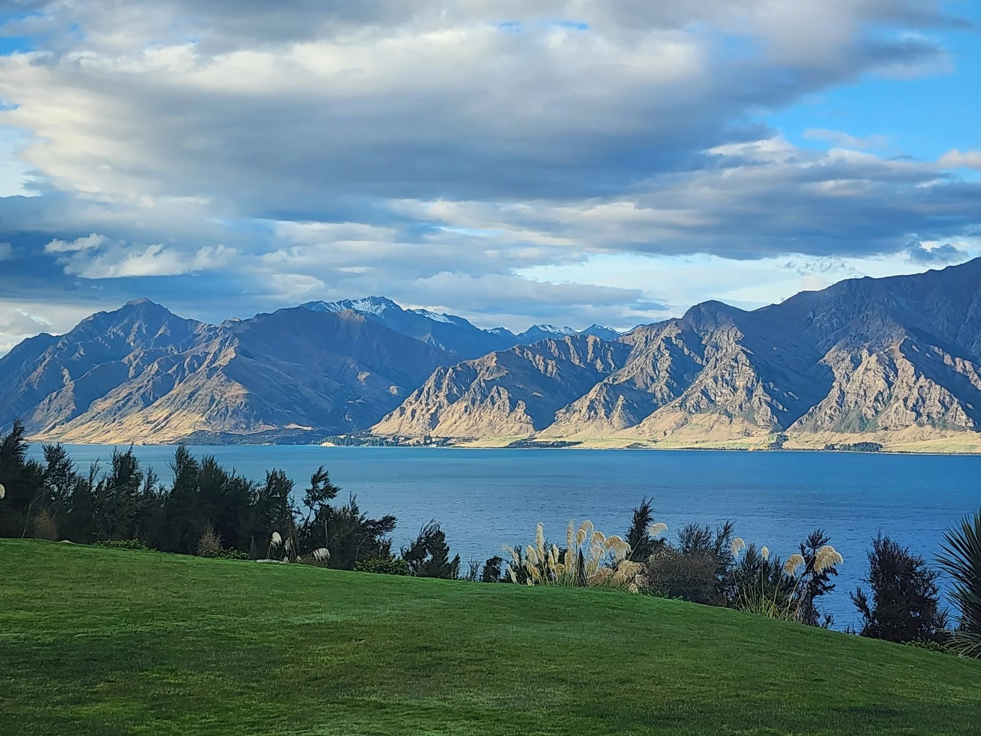 NZ yoga and hiking retreat