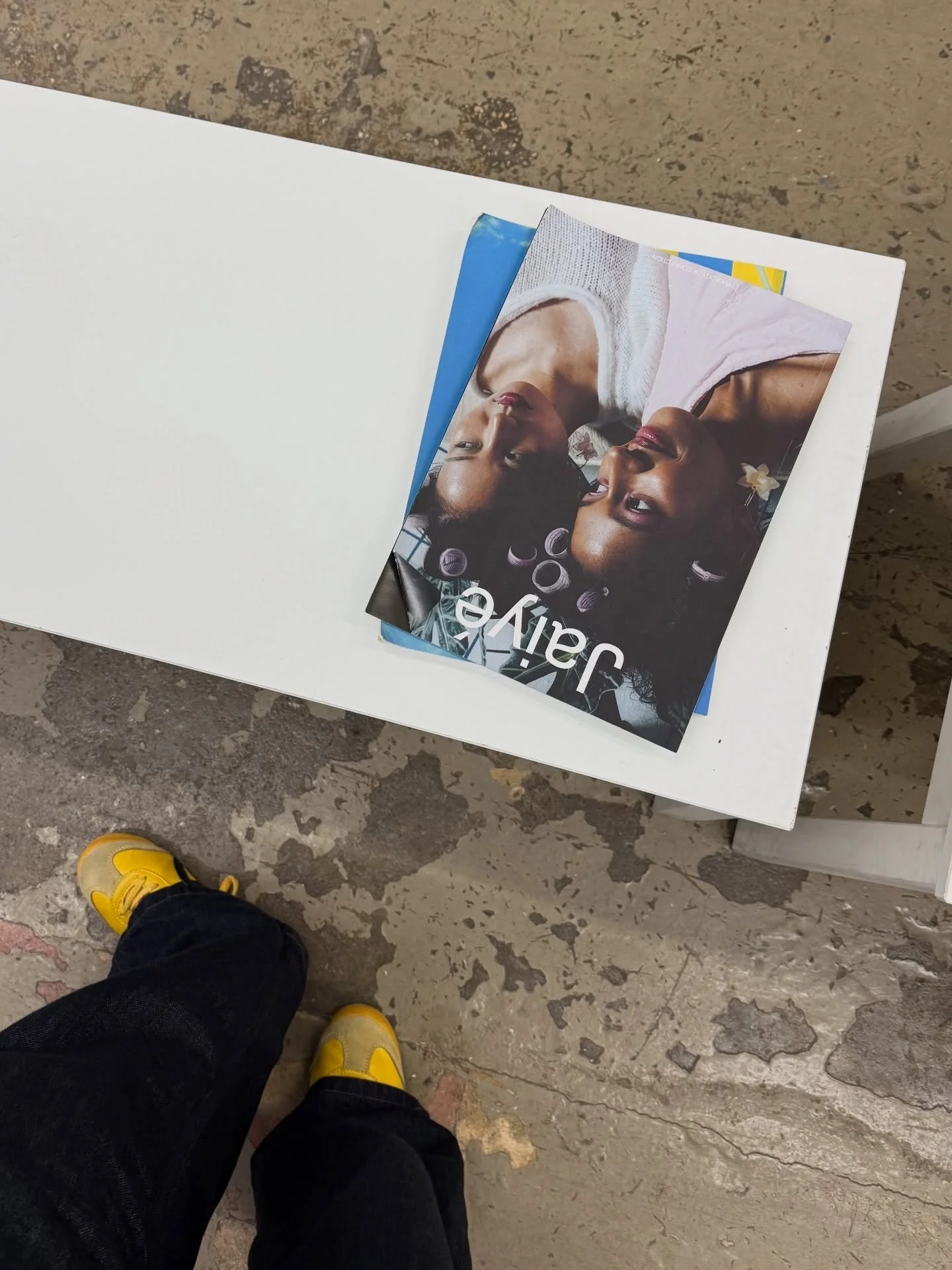 I can make you put your phone down 🙇🏽&zwj;♀️

#ootd #nyc #outfitinspiration #visualdiary #artofnoticing #porto #travel #pinterestaesthetic #pinterestinspo #streetwear #explorerpage #explorepage #lisbon #streetwear #mensfashion #blocdivoire #ootd #v