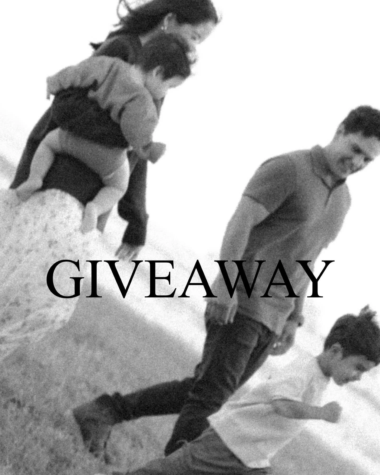 ✨ G I V E A W A Y ! ✨⁣
I&rsquo;m teaming up with @janes.dsm to give one lucky winner a family / maternity / newborn photo session PLUS a @janes.dsm gift card! 🤍📸⁣
Here&rsquo;s how to enter:⁣
🤍 Follow @photosbysuzm + @janes.dsm 
🤍 Tag 3 friends in