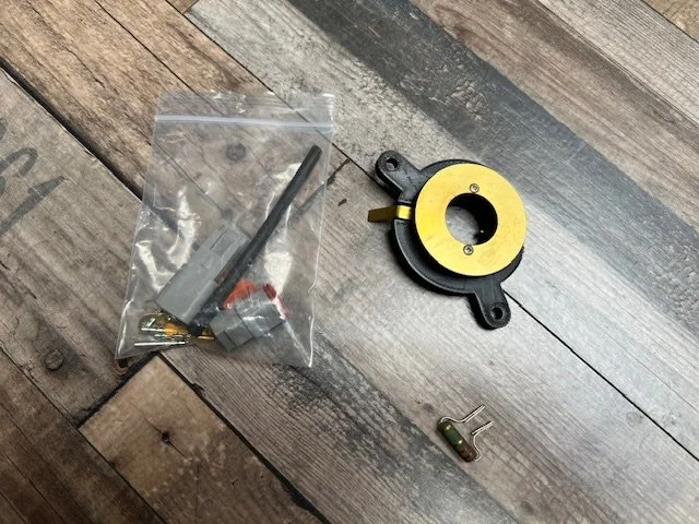 SRS/airbag to non srs/airbag steering wheel adapter SAAB 900 Classic