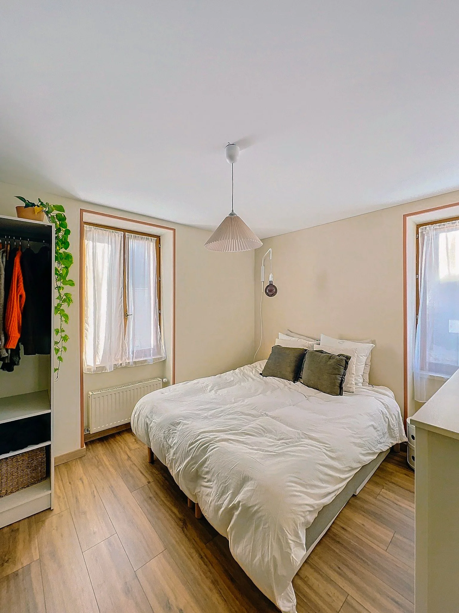 Appartement T3/4 à vendre à Lovagny par agence immobilière la pièce, proche d’Annecy, lumineux, 75,89 m², prestations récentes.