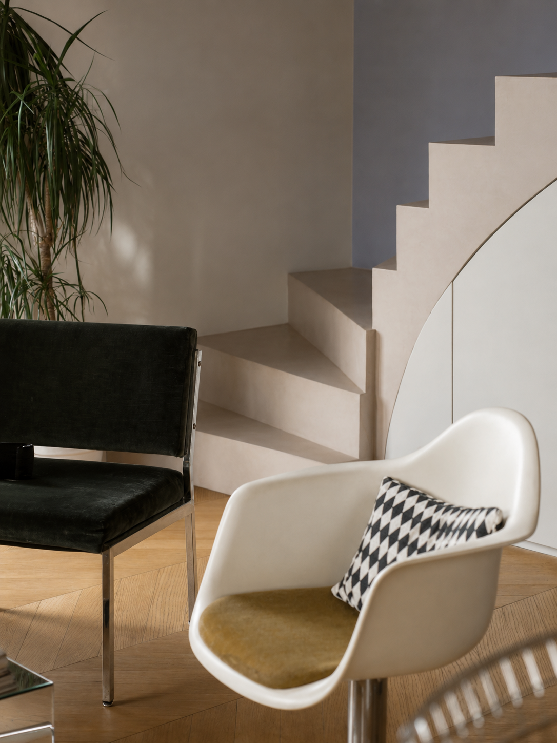 À Annecy, un projet immobilier ne se résume pas à un bien. C'est aussi un environnement, une lumière, un quartier et un mode de vie. La Pièce accompagne chaque recherche avec cette conviction.