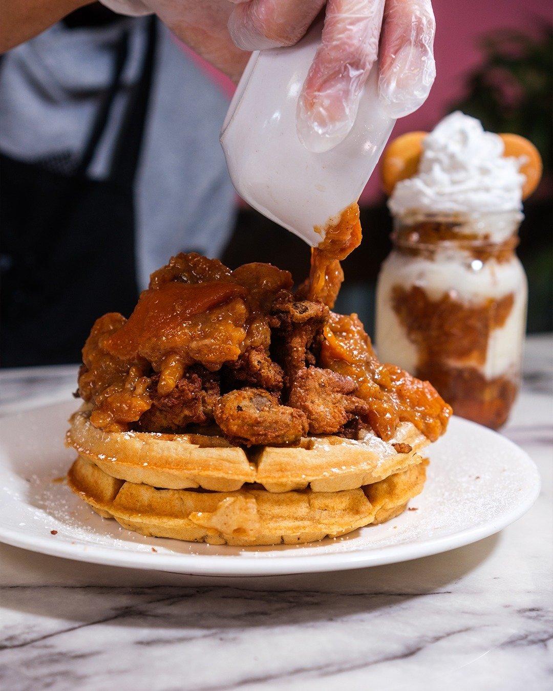 Sweet meets savory with our Chik'n and Waffles topped with fresh peaches. A match made in heaven! 🍑🧇

🌱Nanas Kitchen

🗓️Tue-Sun 11am-7pm

💻www.nanaskitchenaz.com

📍777 N Arizona Ave Suite 7 Chandler