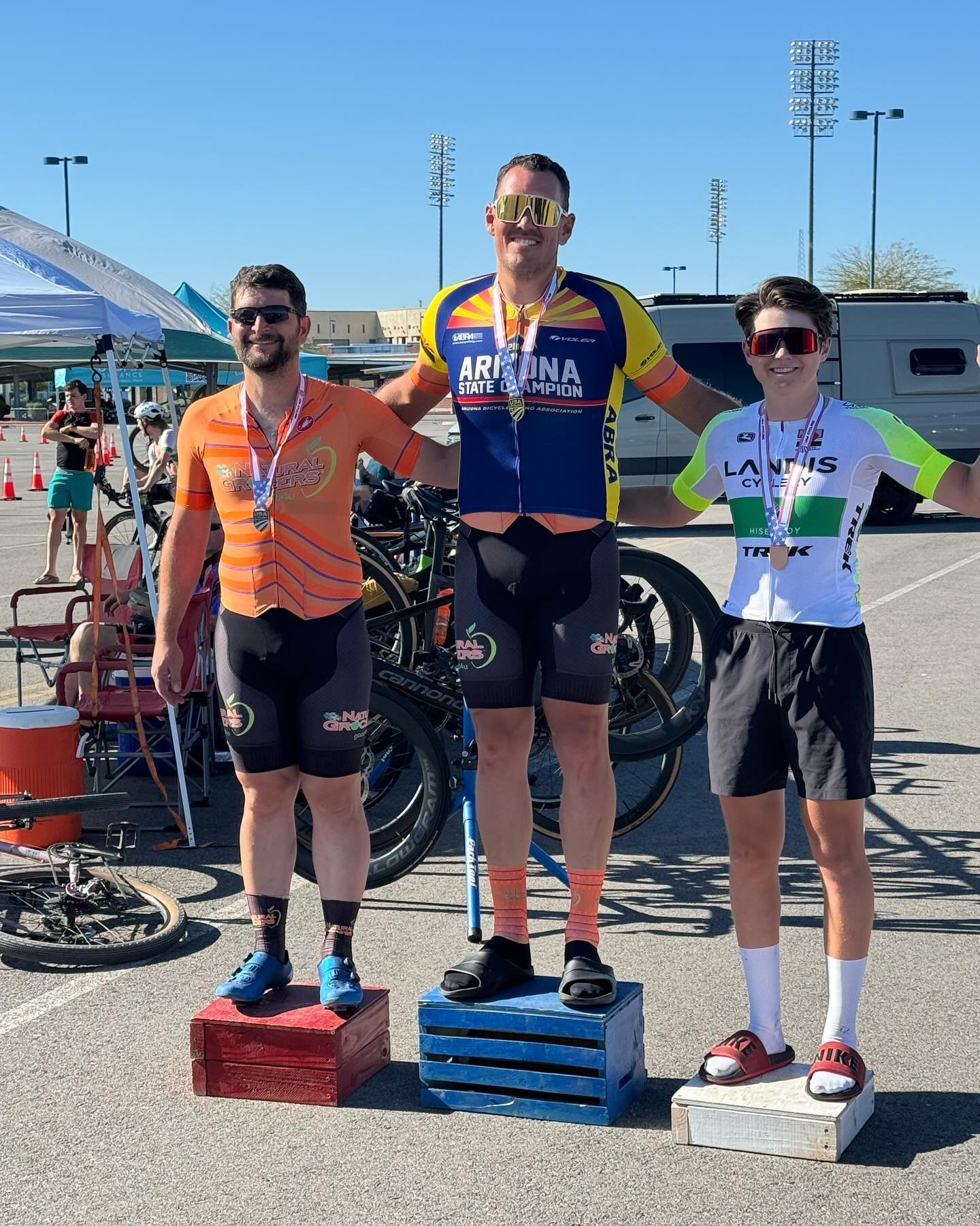 Congrats to new Arizona cat 4 crit champ Sean Bray with @koabibrooks , @chasisrunning , @offical_atkinson_noah , Justin, @caseybergeson doing some work.

Jess gets second in the state for her efforts in cat 4!

@nwagner23 fought hard for 3rd in cat 5