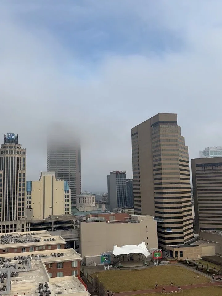 swipe for sunnier days 🌞🌇