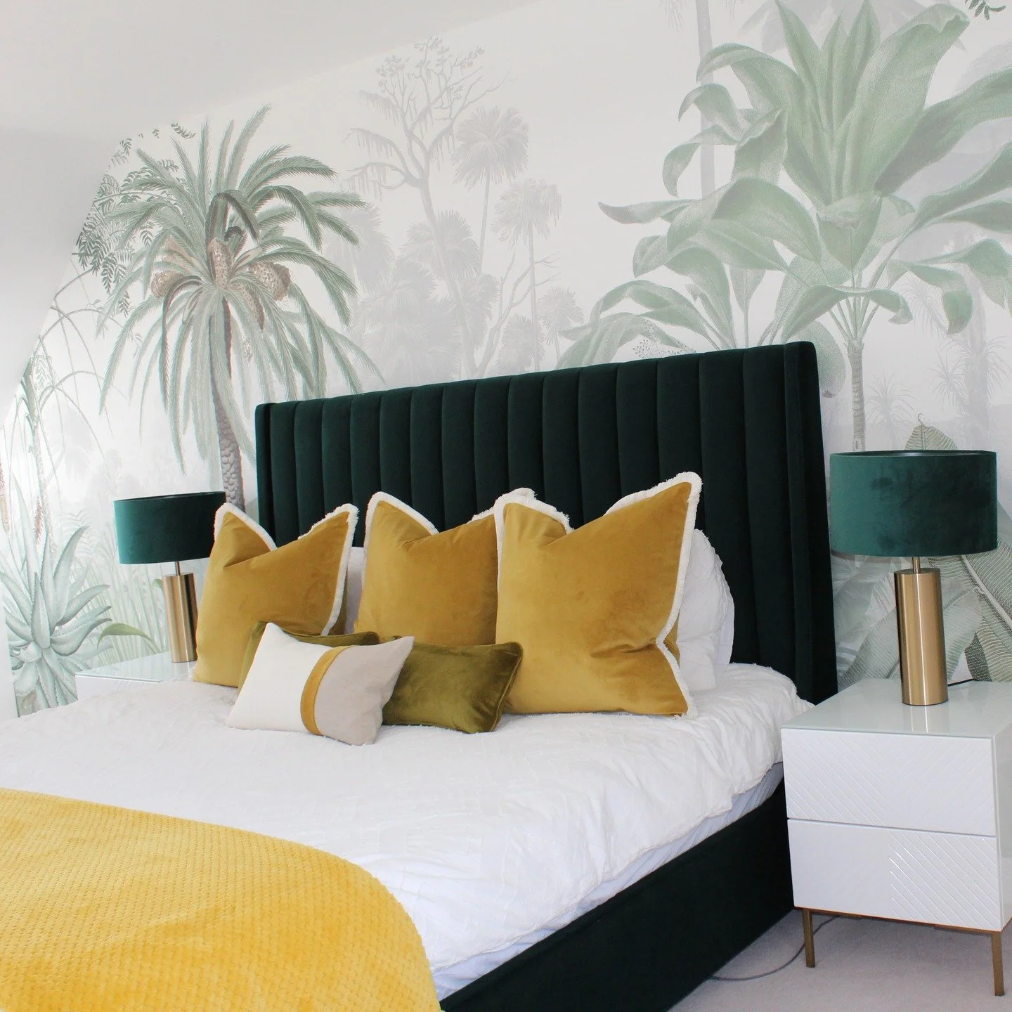 A softly layered bedroom scheme, designed with a focus on texture, depth &amp; simplicity tone and quiet detail.🌿

The wallpaper mural from @grahamandbrown creates a calm, botanical backdrop, adding depth without overpowering the space.

Two small r