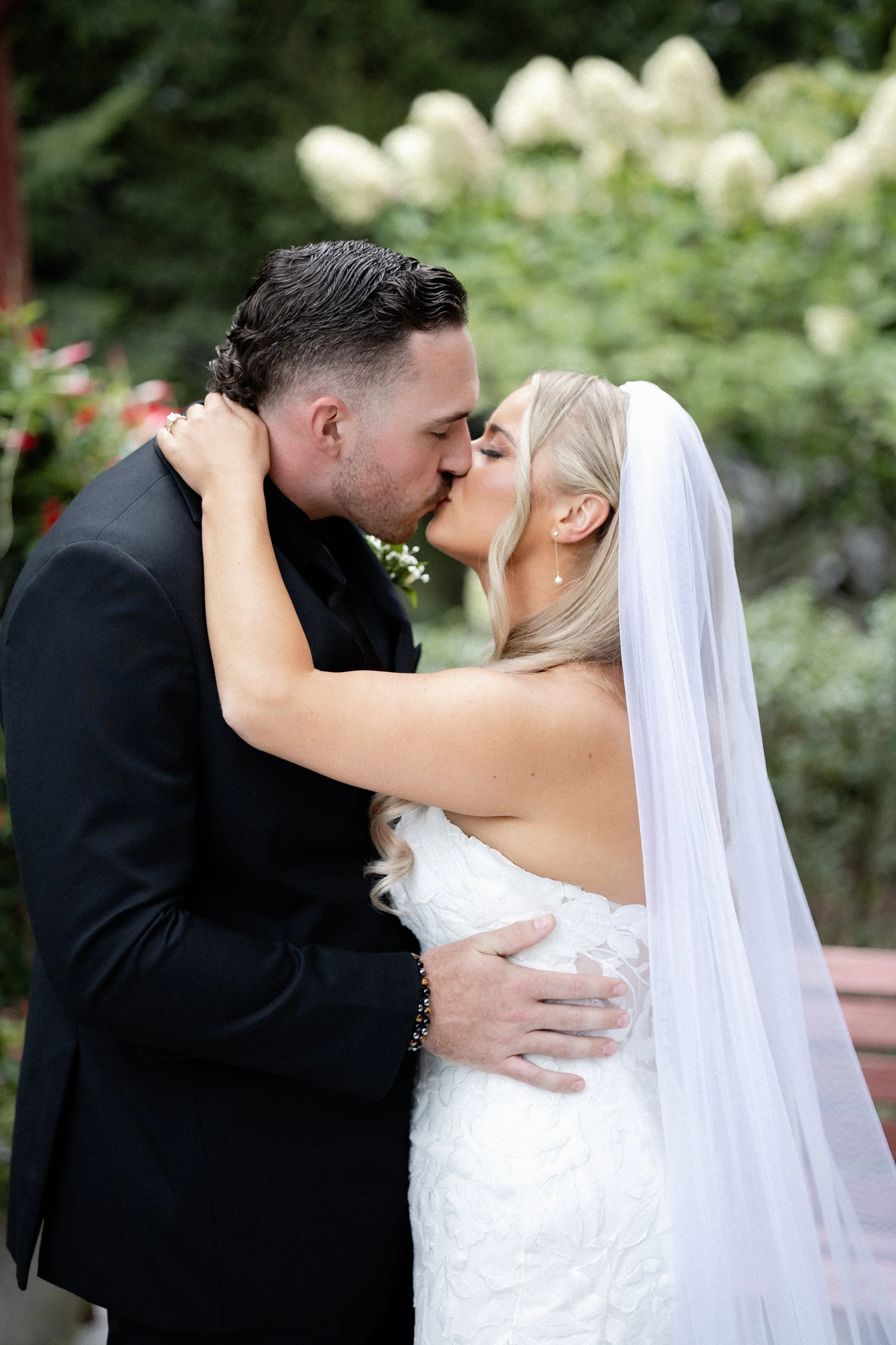 003. Cassidy and Jonathon by 2 Eyes Studio - 0016.jpg