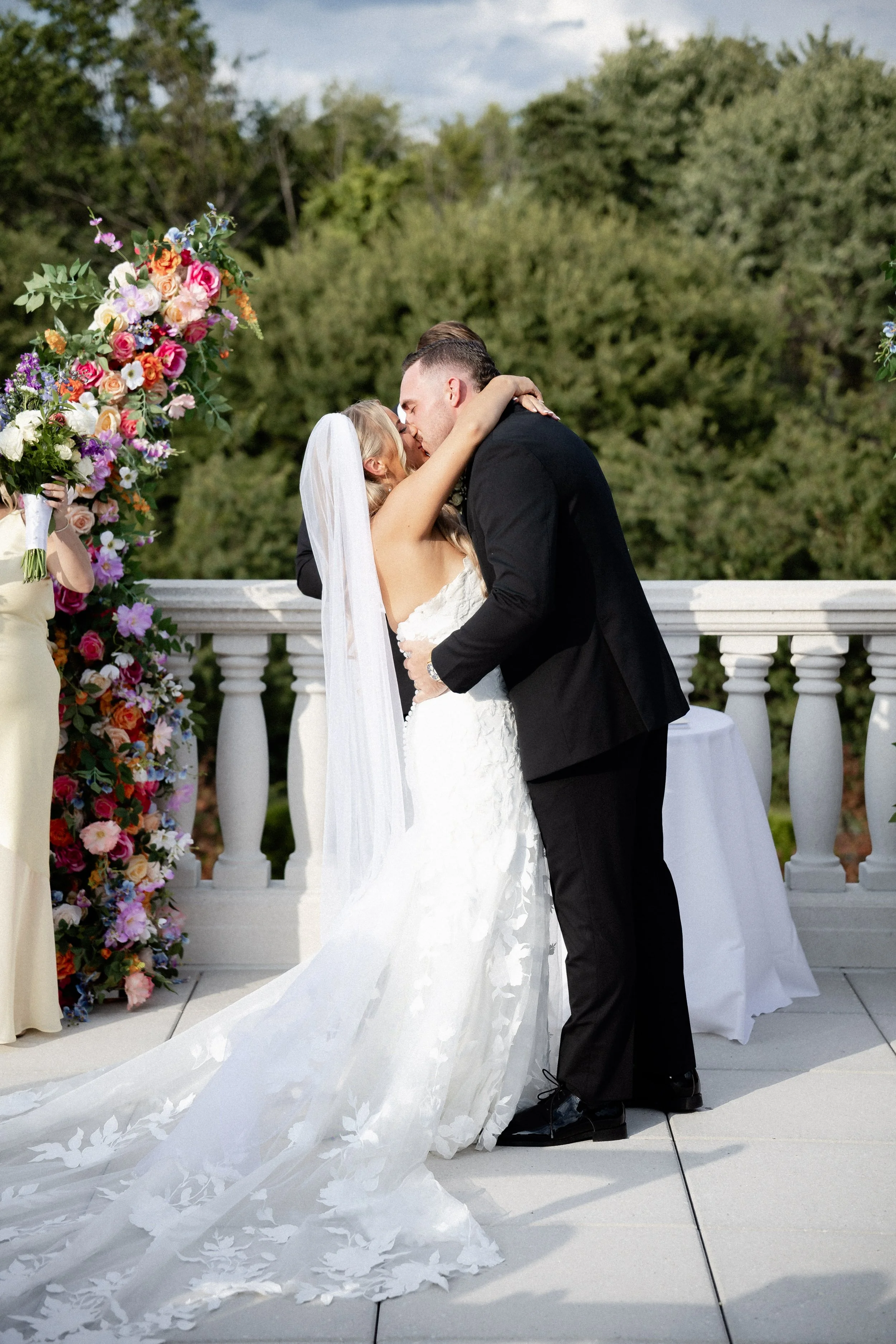 007. Cassidy and Jonathon by 2 Eyes Studio - 0200.jpg