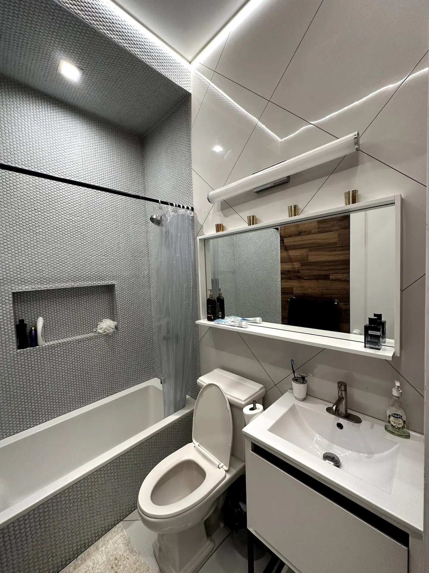Bathroom.jpeg