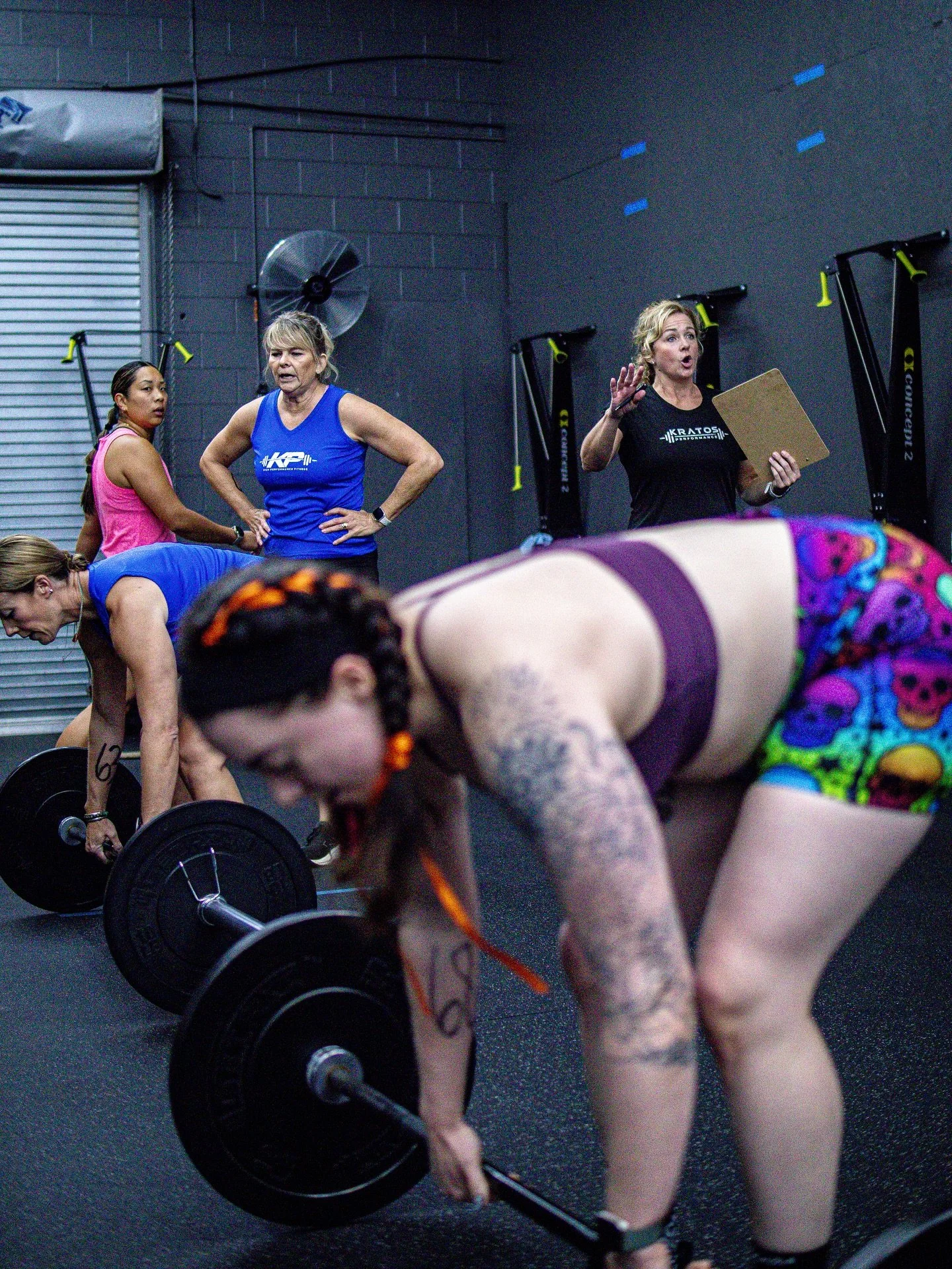 A new LIFT format kicks off tomorrow! For October, we&rsquo;re increasing the volume, supersetting primary lifts with power movements, and continuing to cap each workout off with plenty of unilateral and core work 💪 
Monday - Upper body focus
Wednes