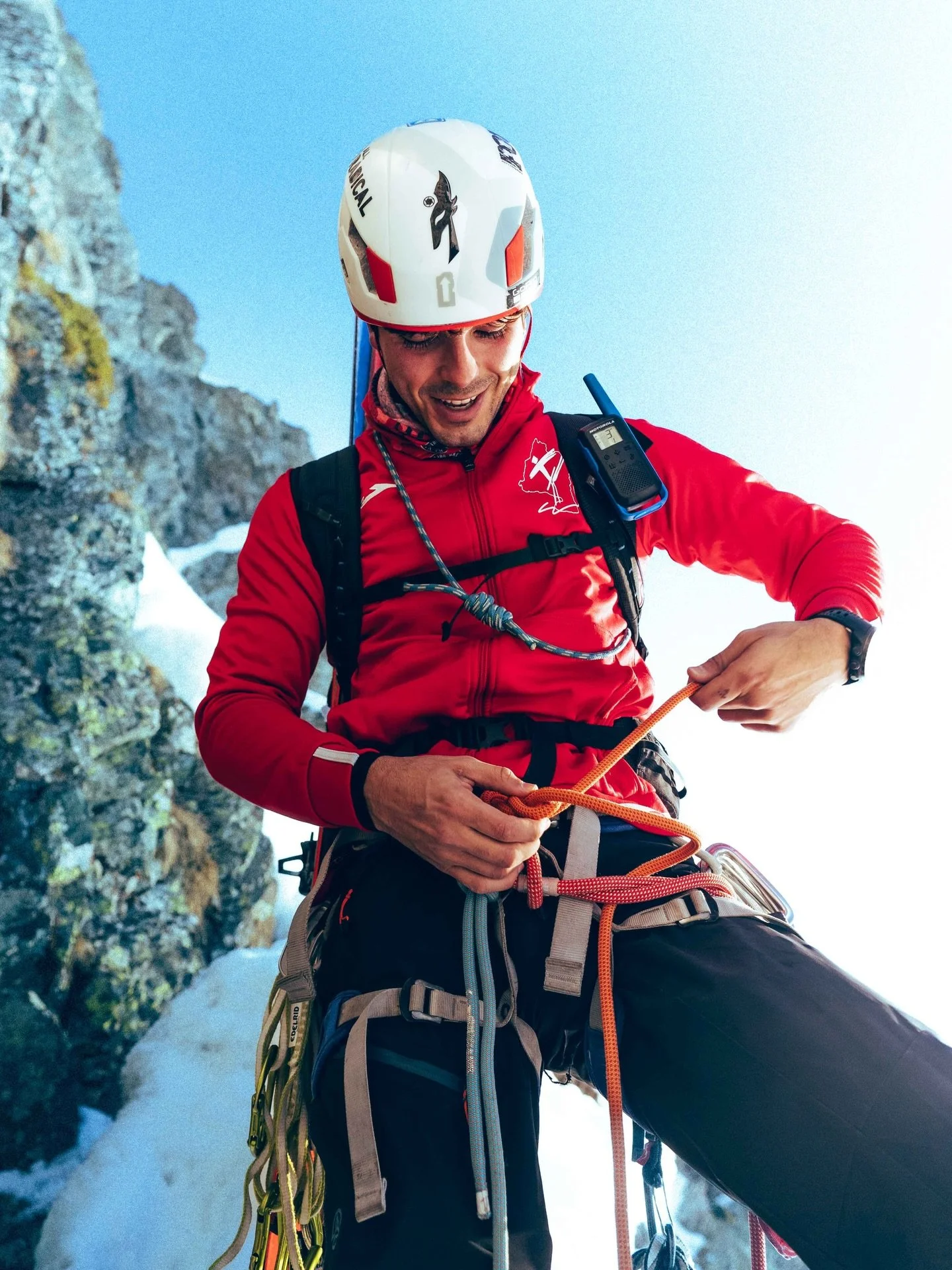 Una escapada al Pirineo donde la intenci&oacute;n era escalar el Anayet. A veces la monta&ntilde;a no te deja hacer la actividad prevista por muy buen d&iacute;a que haga y depende de nosotros la actitud que le ponemos y c&oacute;mo nos lo tomamos. L
