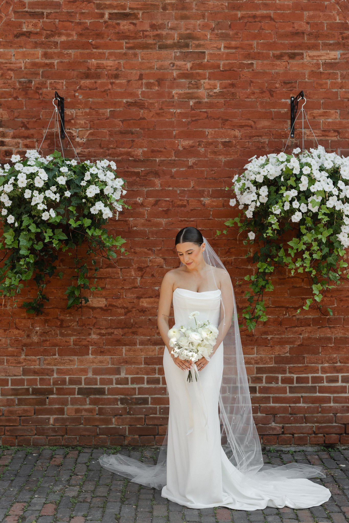 Archeo-Distillery-District-Modern-White-Wedding-Flowers6.JPG