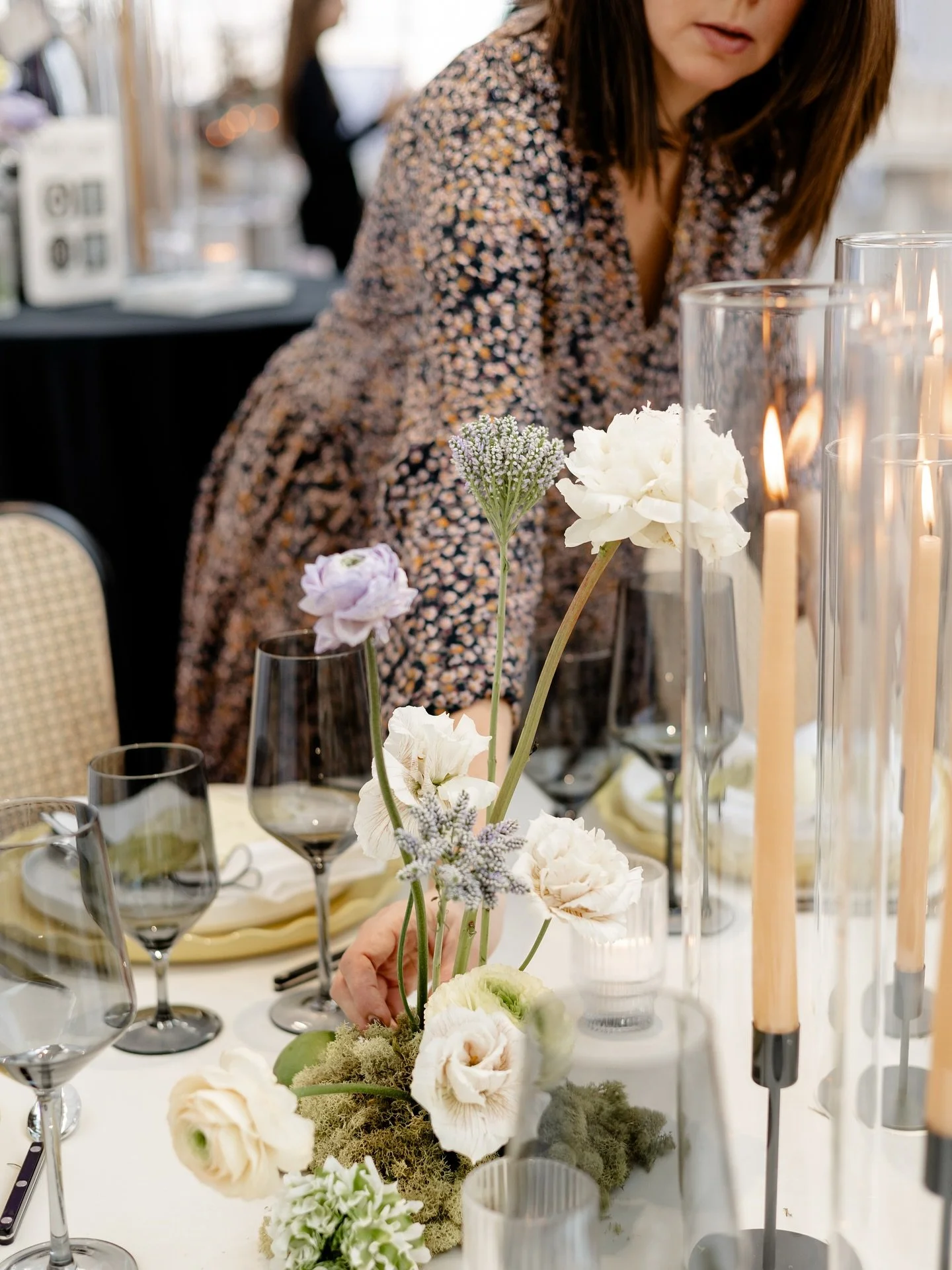 This was my pretty little booth at the @wedwellshowcase back in February at the SAIB in Mississauga. It just happened to be one of those rare, non-February-like days where the sun was out, streaming in and casting the most beautiful light over the ta