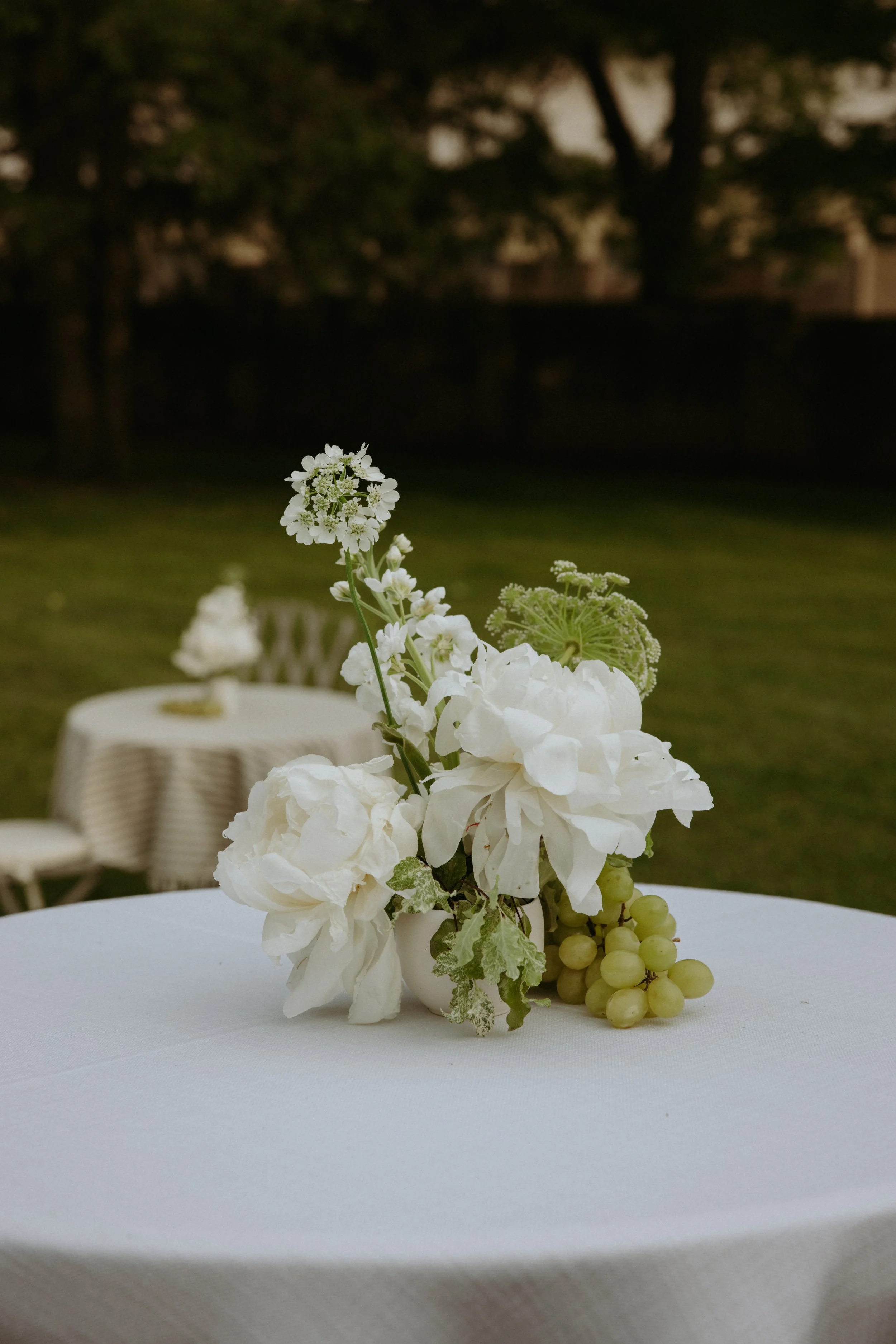langdon-hall-wedding-wedding-reception-flowers10.jpg