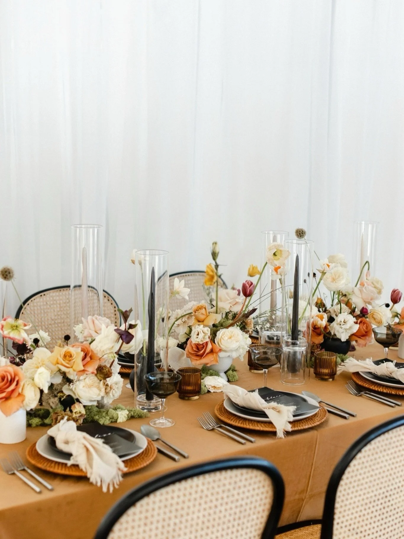 This was my cozy little booth at the @wedwellshowcase back in February 2024, my first year at the show, and honestly, it felt more like a really good party than a wedding expo. 

Nothing overwhelming, nothing performative&hellip; just relaxed convers