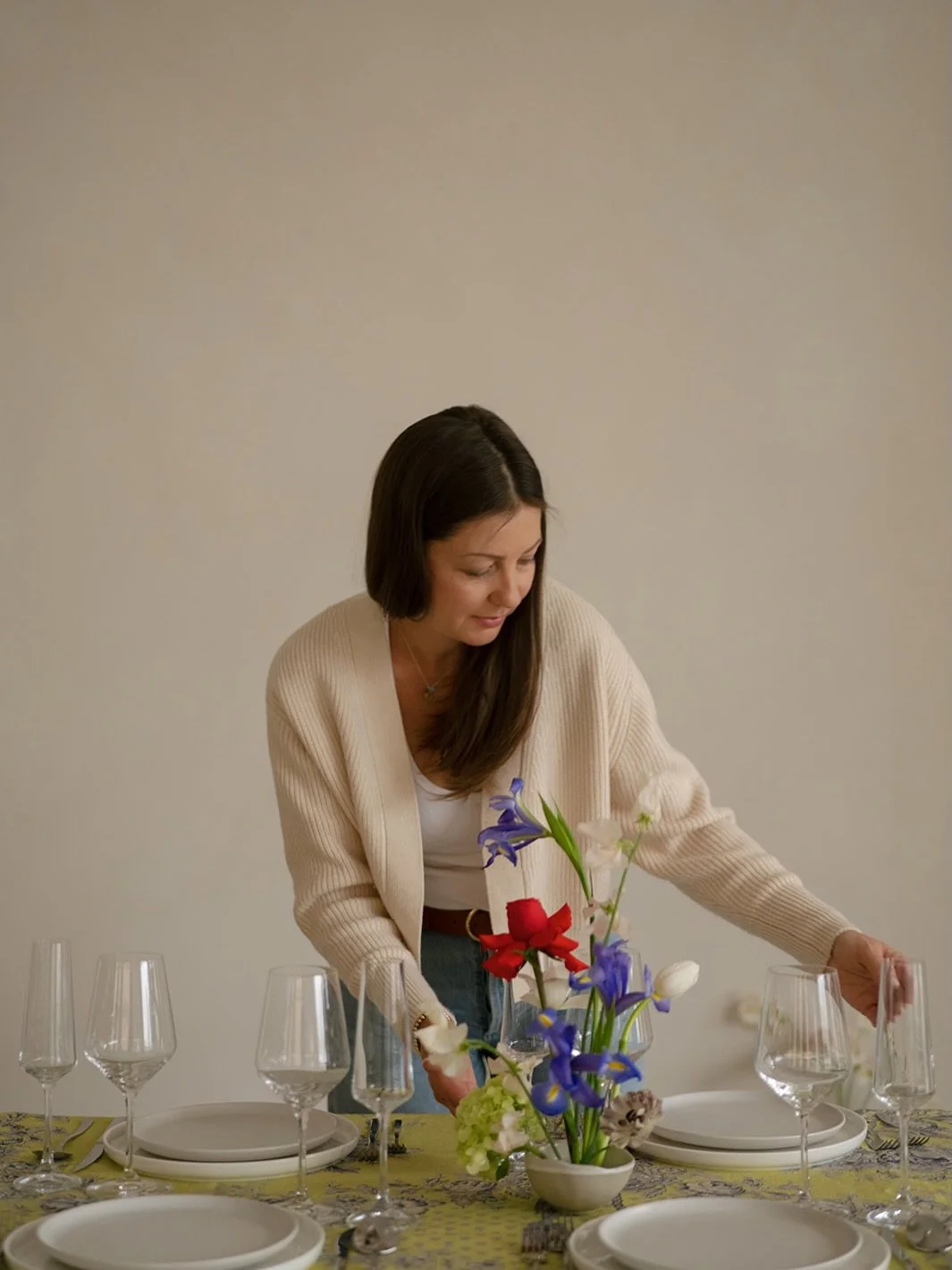 Been working on so many pretty projects these past few weeks and I can&rsquo;t wait to show you all. 

The studio is mid-reno (of course), I was supposed to be painting today but it&rsquo;s freezing&hellip; so instead I&rsquo;m placing flower orders 