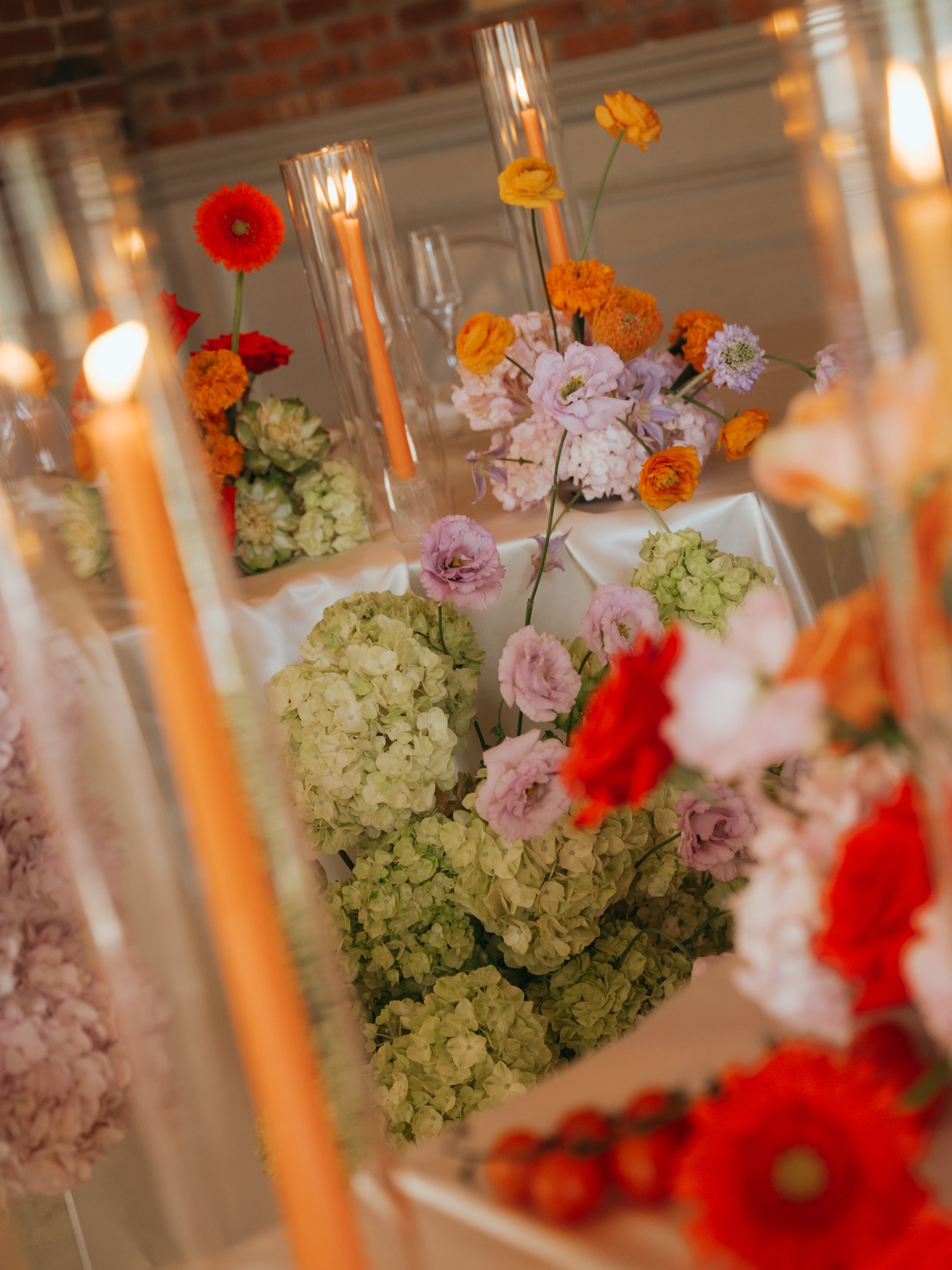 editorials are so different from weddings.

yes, the vision still starts with the planner and florist, but this one started with a random fabric I&rsquo;d been holding onto since my interior design days. add in hand-painted plates, big, colourful blo