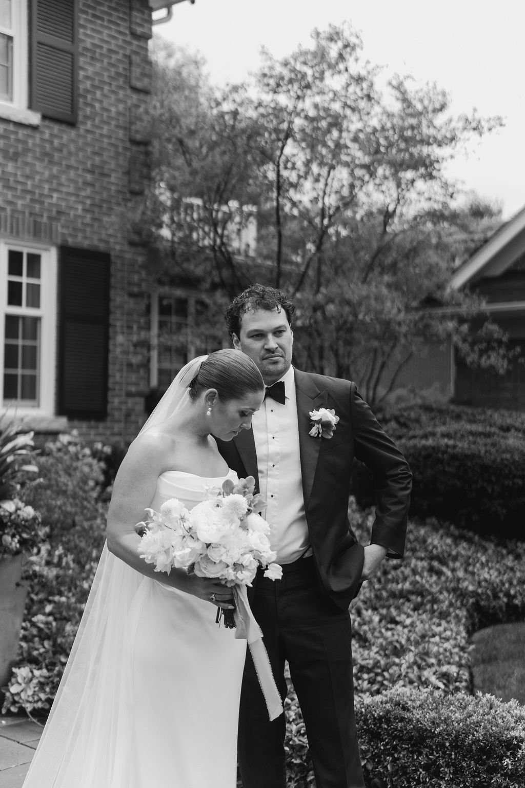 Howdy Pictures - Canada Wedding Photography