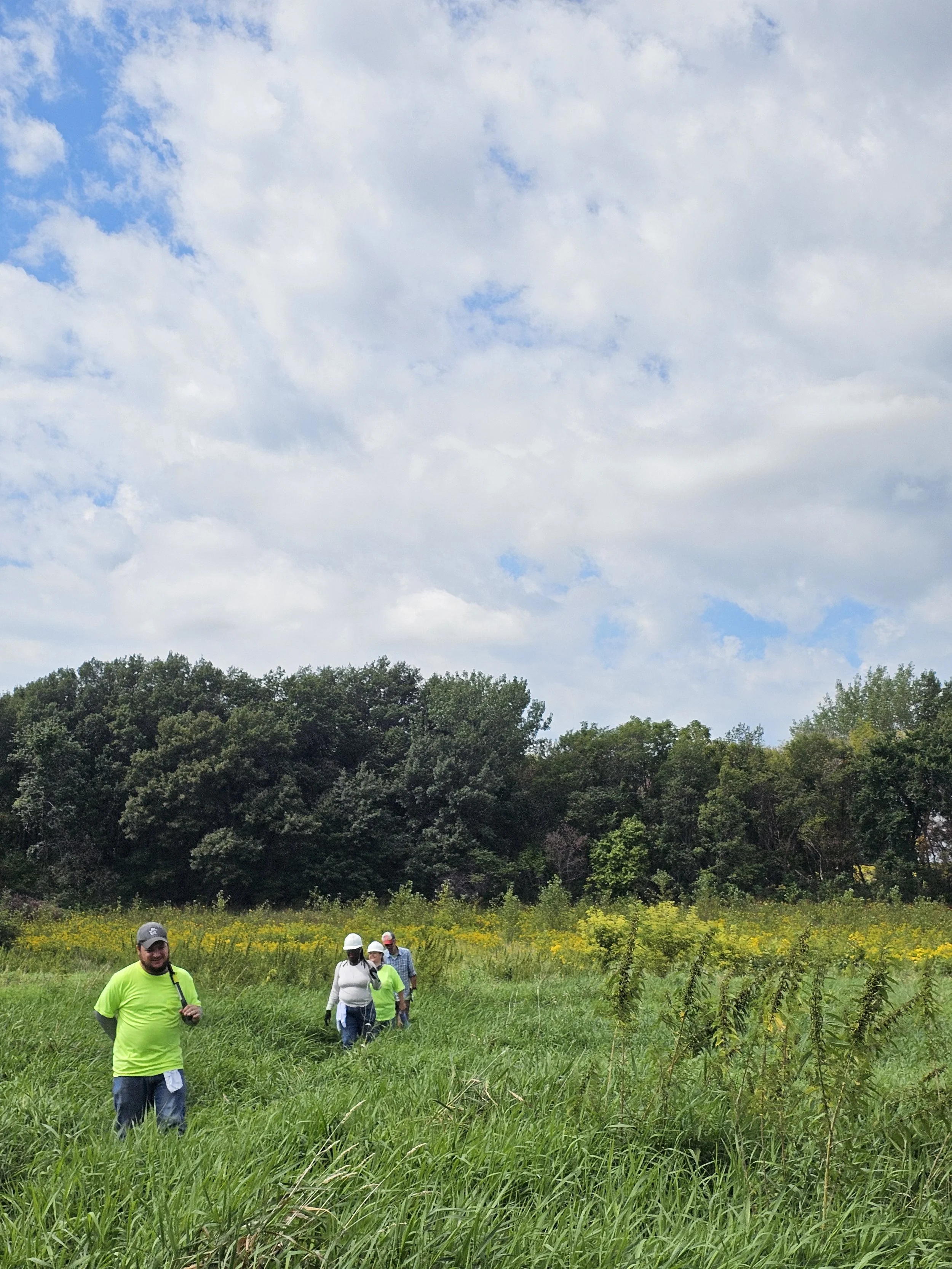 Volunteer Day at Engeseth Rinde 1.jpg