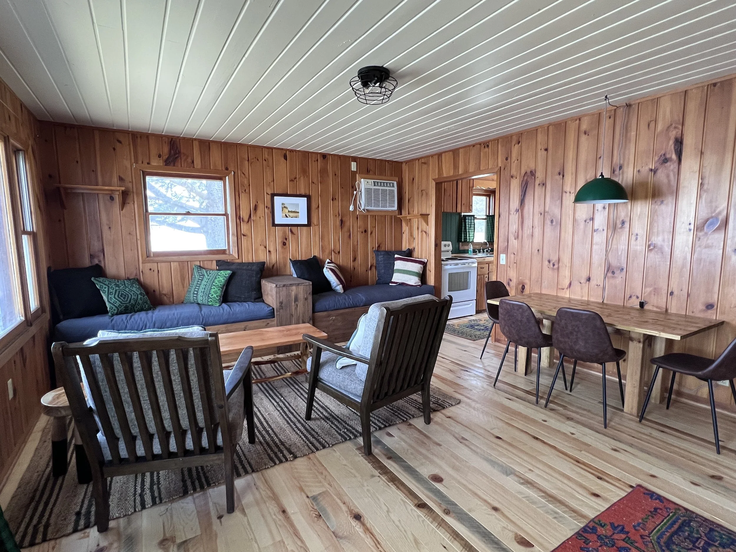 living room kona kona.jpg