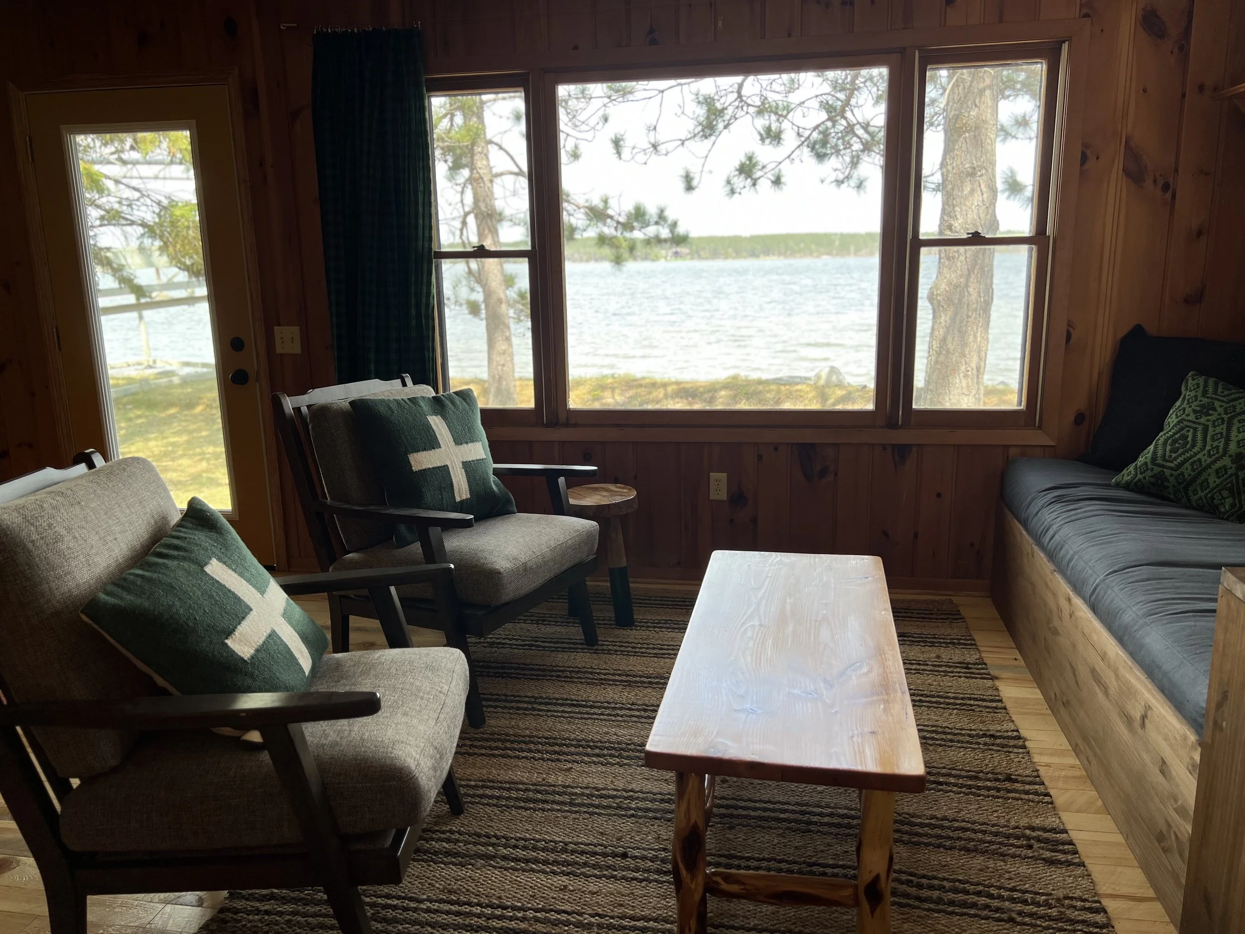 sitting area + lake kona kona.jpg