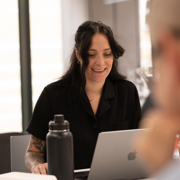 The Rise of AI Etiquette: Why We're Saying 'Please' and 'Thank You' to Machines