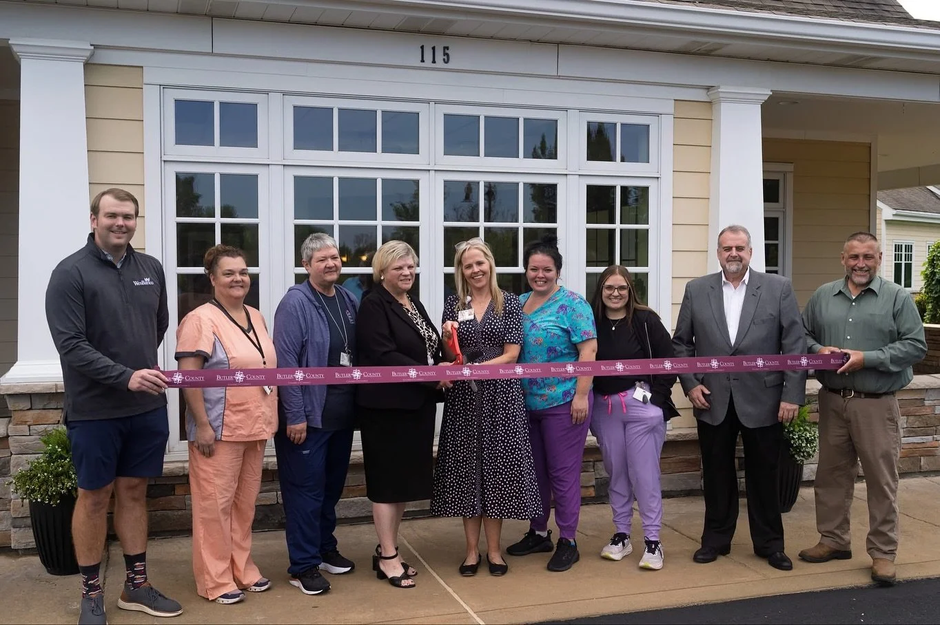 🎉 Grand Opening Alert! 🎉

@lutheran_seniorlife proudly celebrated the opening of Benbrook Place, a beautiful new Personal Care residence located at 115 Technology Drive near the Benbrook Medical Center. Staff and community members joined together t
