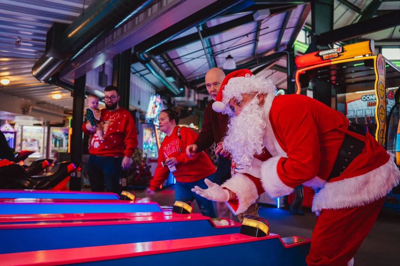 🎄 &rsquo;Tis the Season, and we are incredibly grateful for awesome members like @funforeall!

They recently hosted our Friday Morning Coffee Club in their newly renovated corporate events / duckpin bowling space &mdash; and it&rsquo;s fantastic! Th