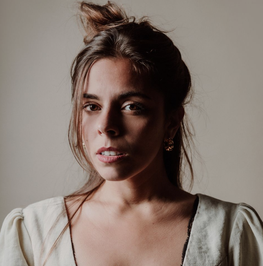 anna ferrer.png