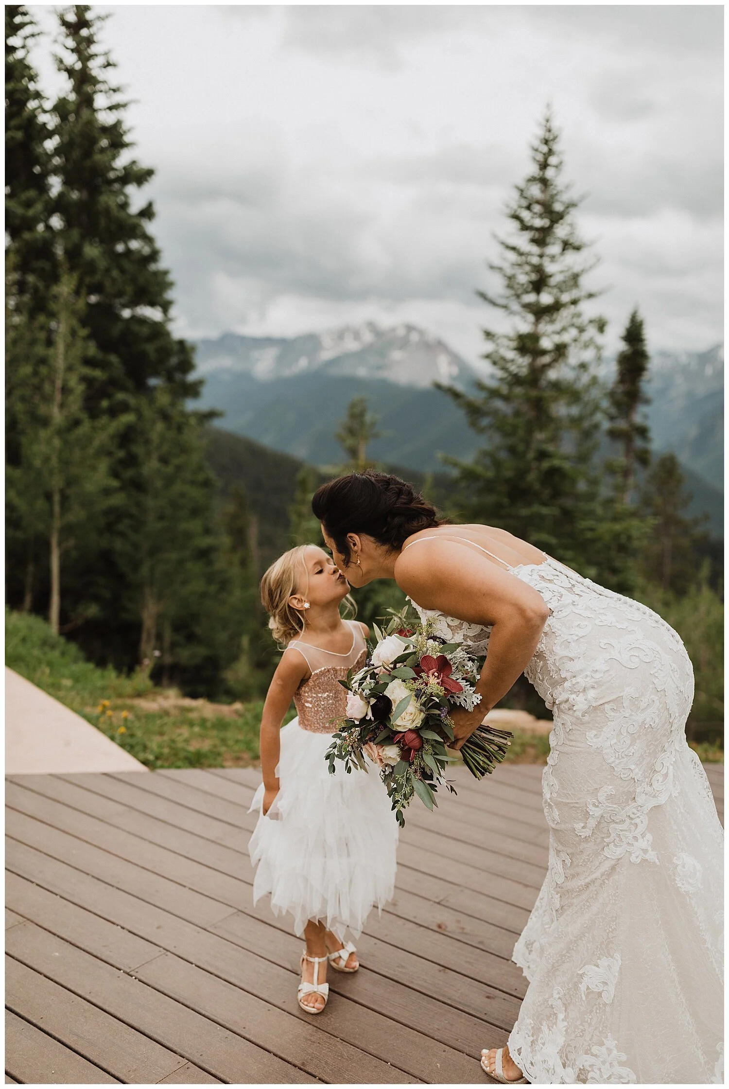 danielle-devin-aspen-colorado-wedding-photographer-the-little-nell_0022.jpg