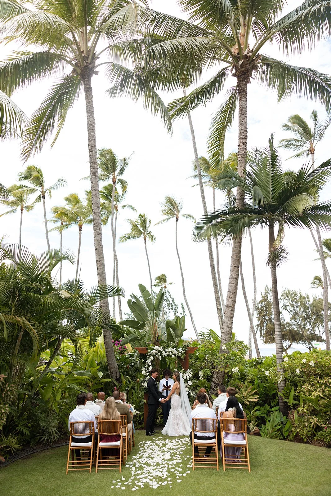 Tru &amp; Codey’s Intimate Male’ana Gardens Elopement