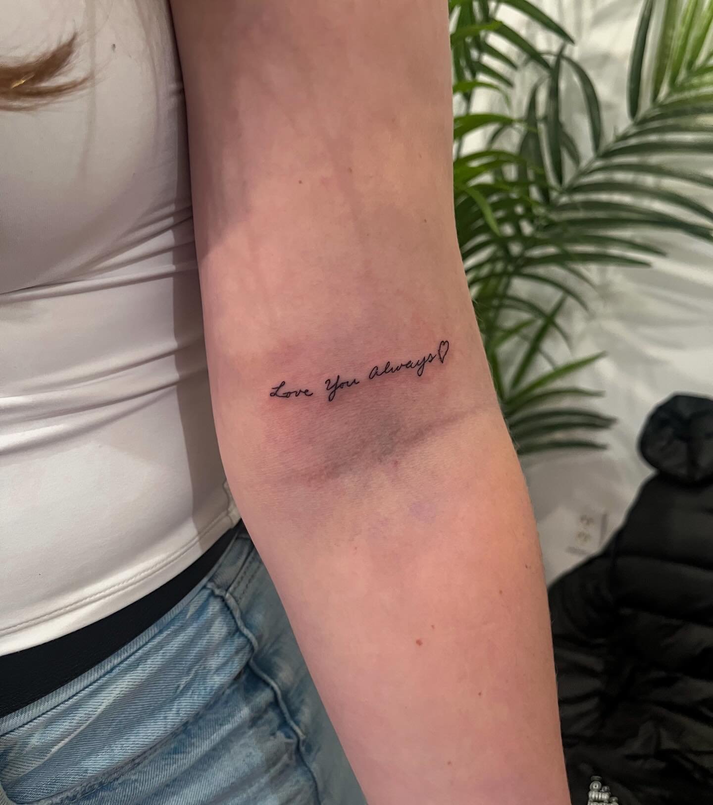 Give me all the handwritten notes!! 🥹💌

Currently booking January 7th and onwards. I will be taking a break over Christmas/New Years, so if you wanted to get in for my first week back shoot me a message.