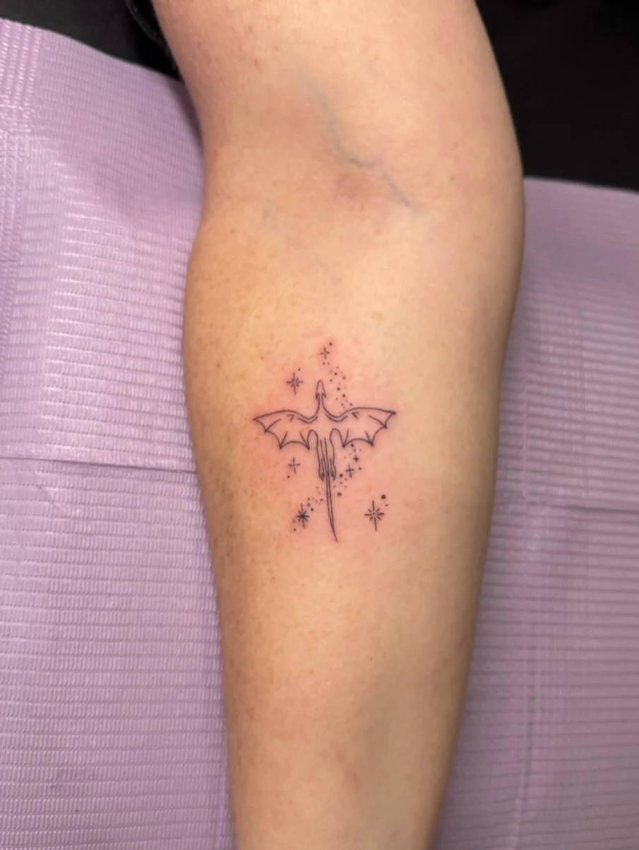 Some dragon inspo for your Wednesday 🐉✨

I&rsquo;ve been able to do lots of fun little dragons lately each with their own person meaning. From book-inspired pieces to the representation of strength and resilience. I just absolutely love that every p