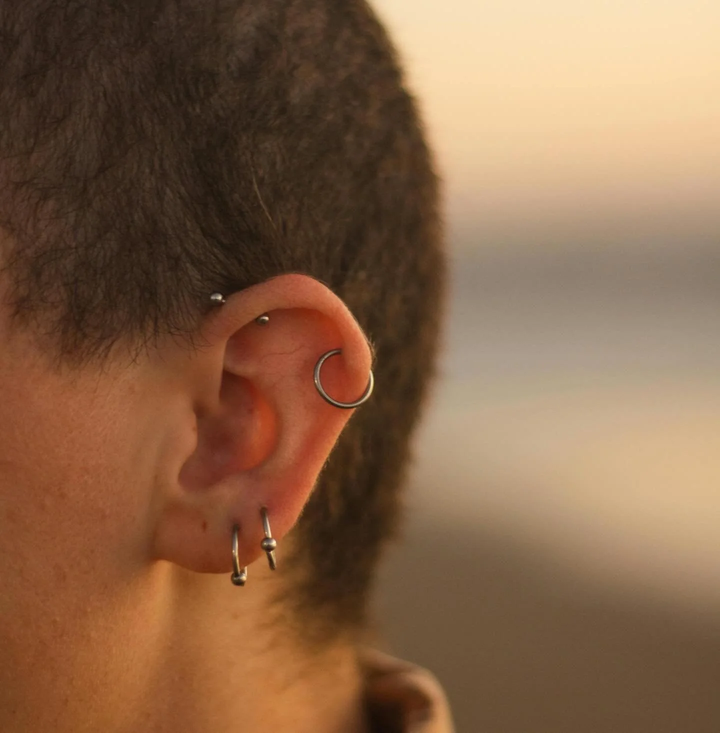 Our walk-in piercings Is on today from 12-4! 

Come on by and say hi to Sam &amp; I, and treat yourself to some new bling👂✨
.
.
.
.
.
#covestudios #tattoostudio #piercingstudio #piercings