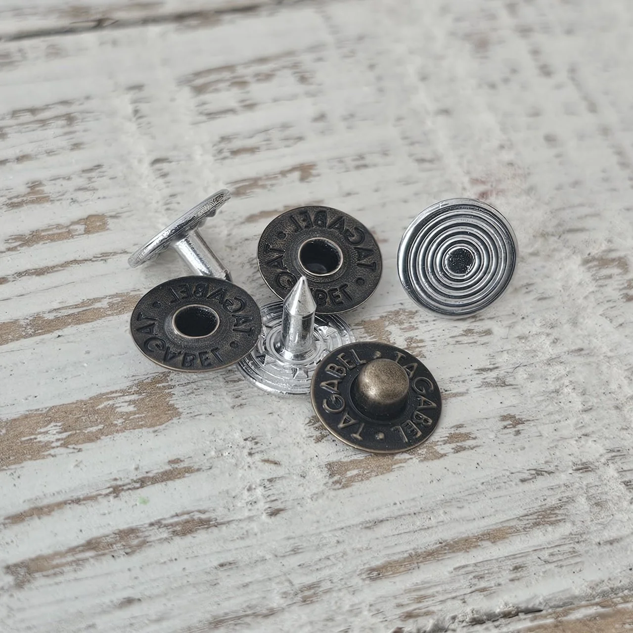 rivet.jpg
