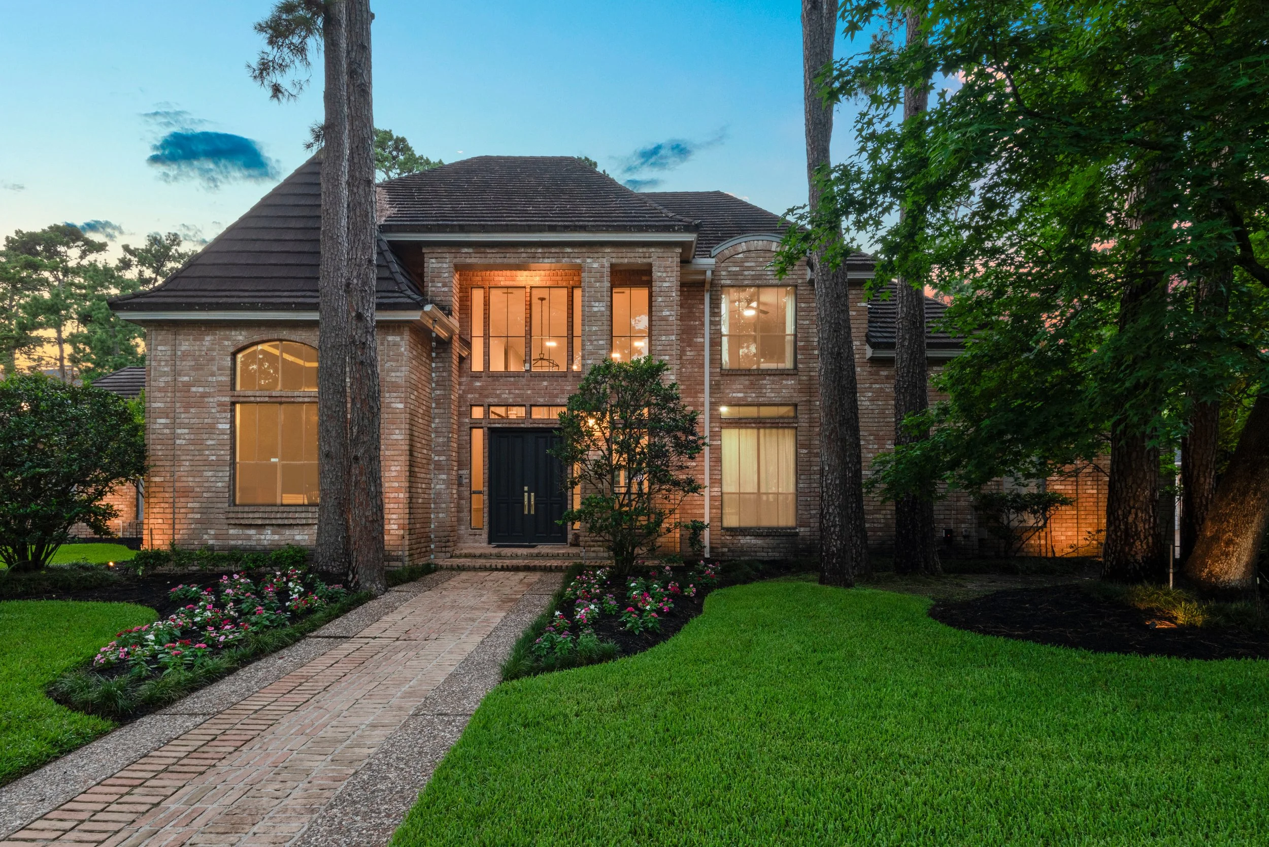 9410 Windrush Dr.jpg