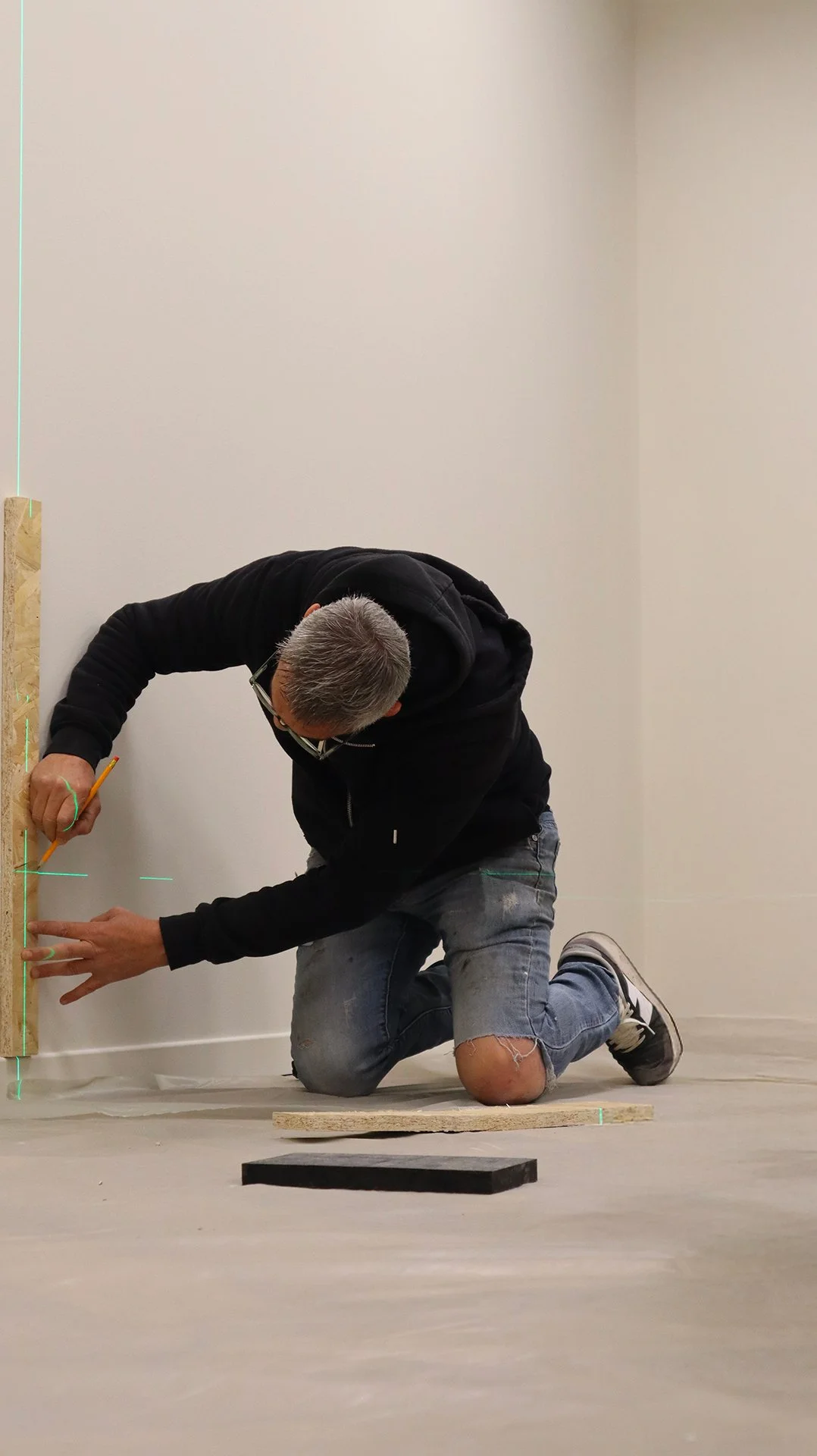 prise de mesure sur chantier à Marseille