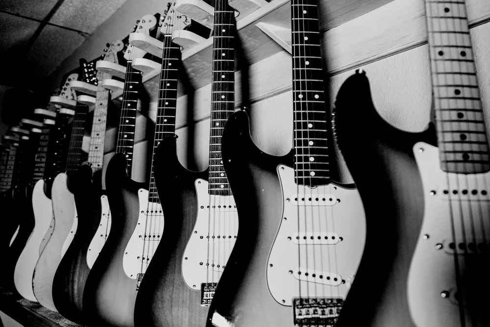 About Us — Charley's Guitar Shop