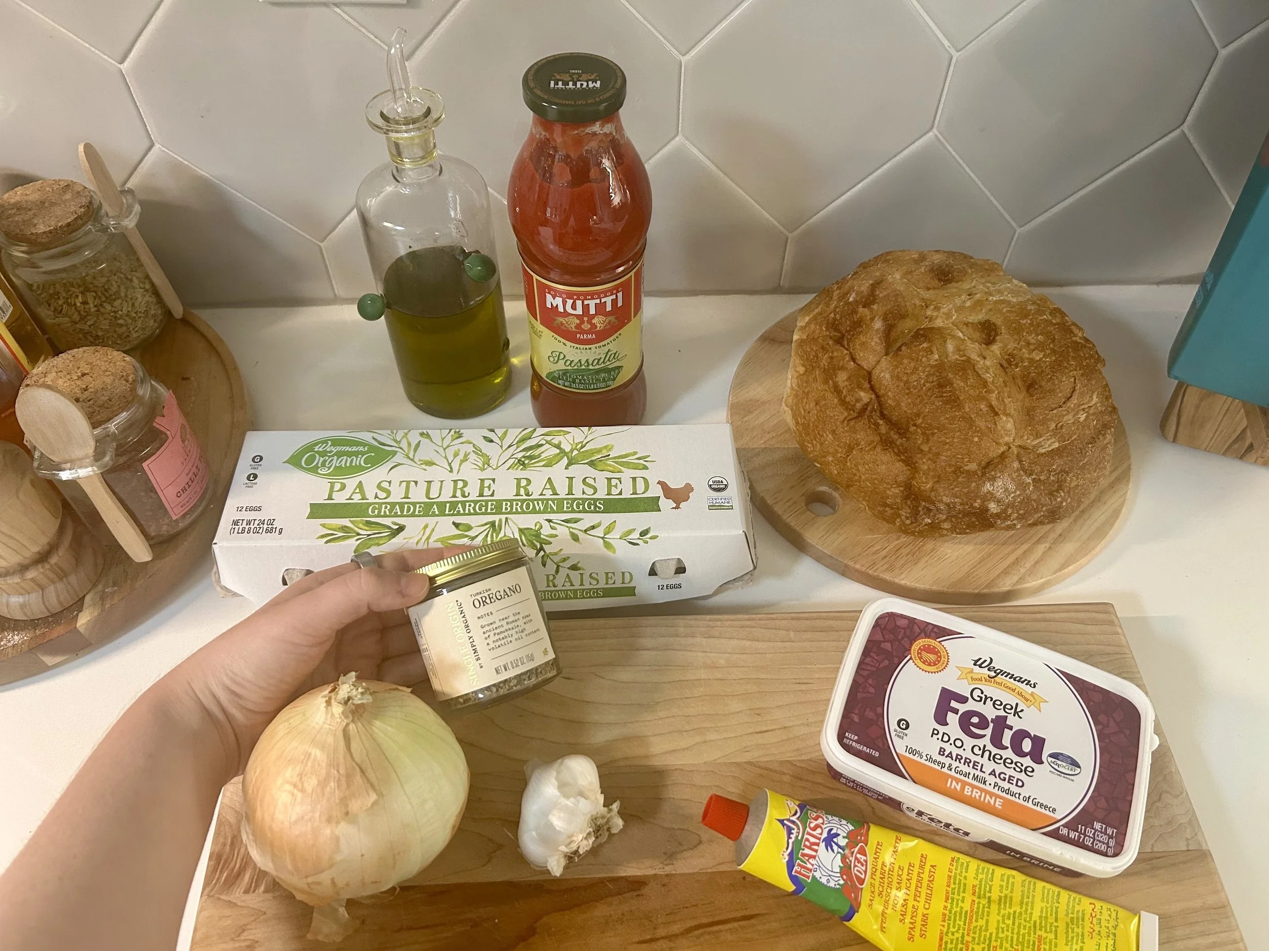 ingredients needed to make this eggs in spicy tomato sauce recipe