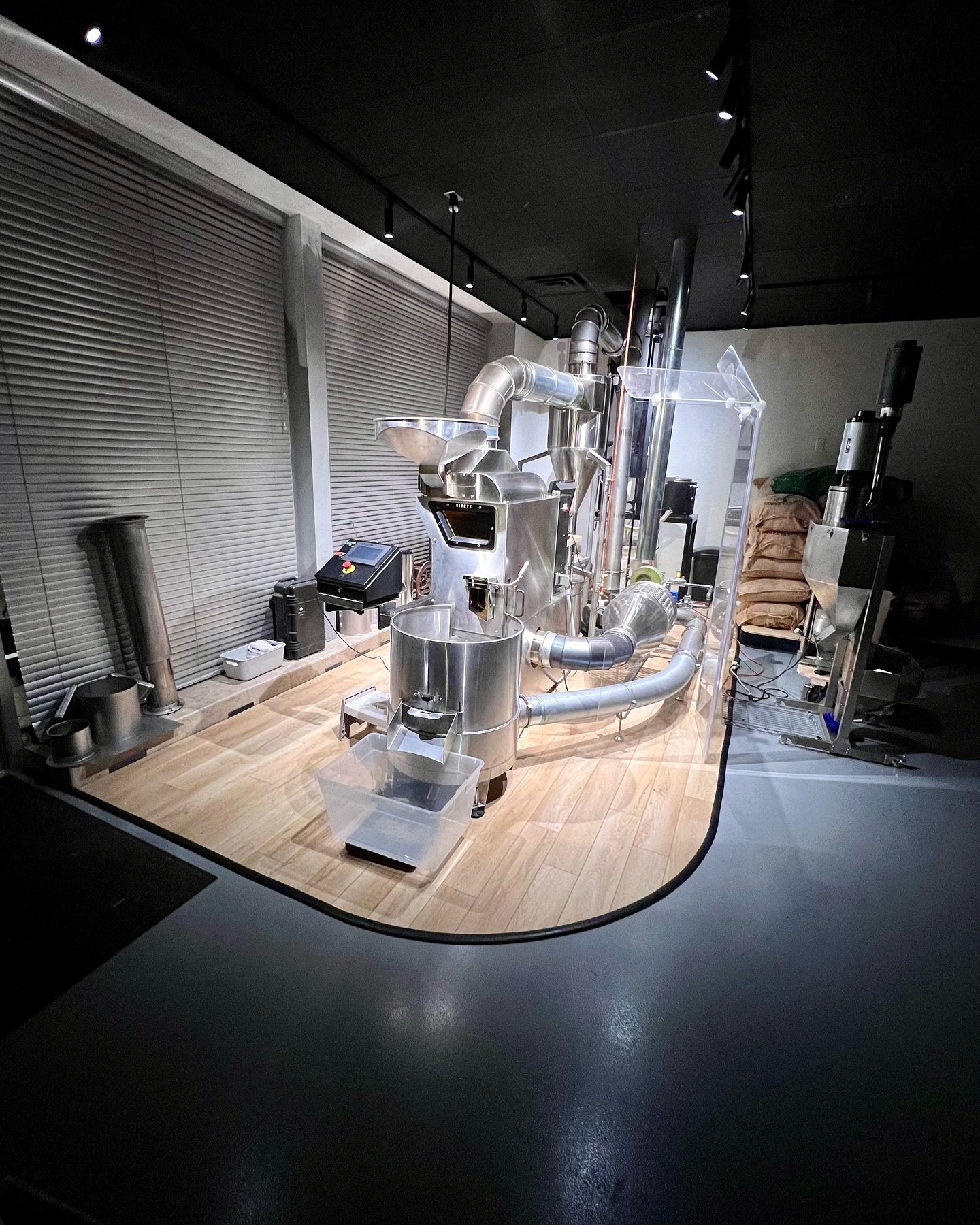 &ldquo;And the winner for sexiest Sivetz goes to&hellip;..The Coffee Roaster in Lincoln Nebraska!!&rdquo; 😍😍😍