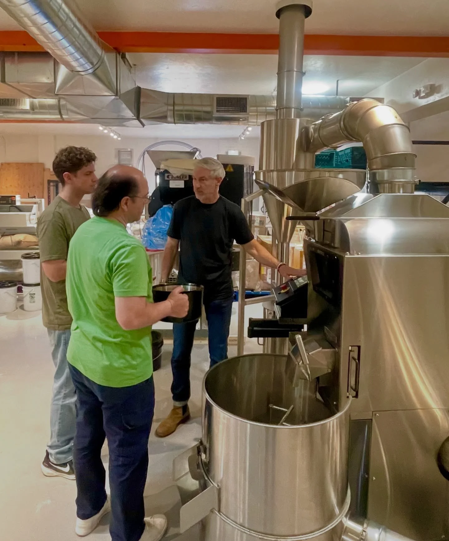 Congratulations to the team at @savayacoffee on roasting their first batch on the new SRM15 this week in Tucson.

Integrating fluid-bed convection into an already impressive roasting lineup represents a meaningful evolution in production capability.
