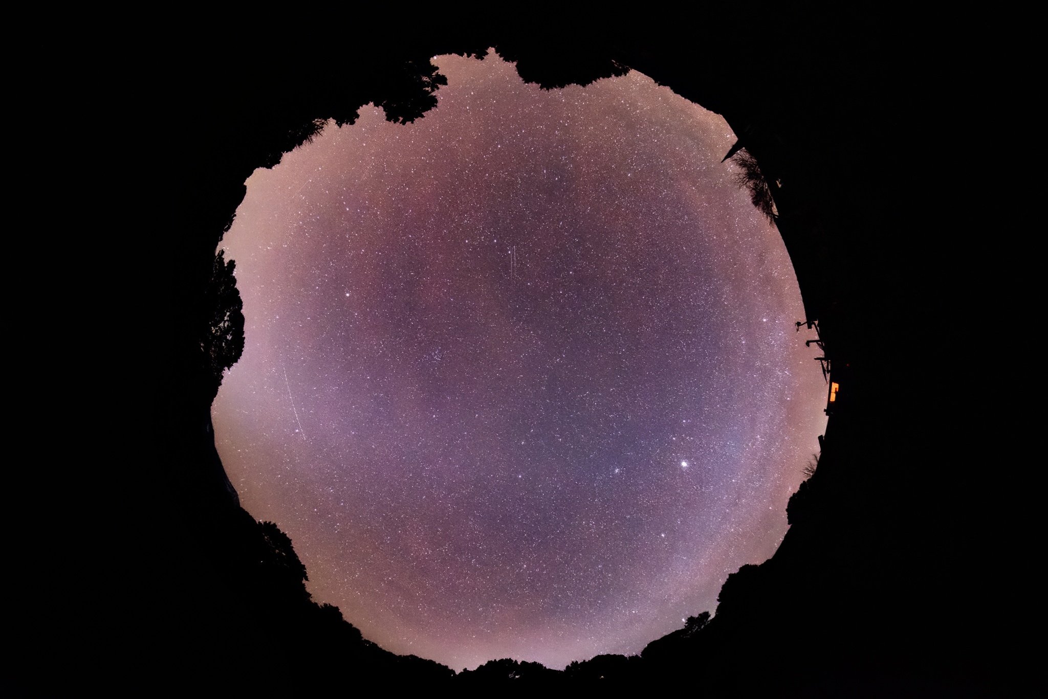Red airglow example from December 30th