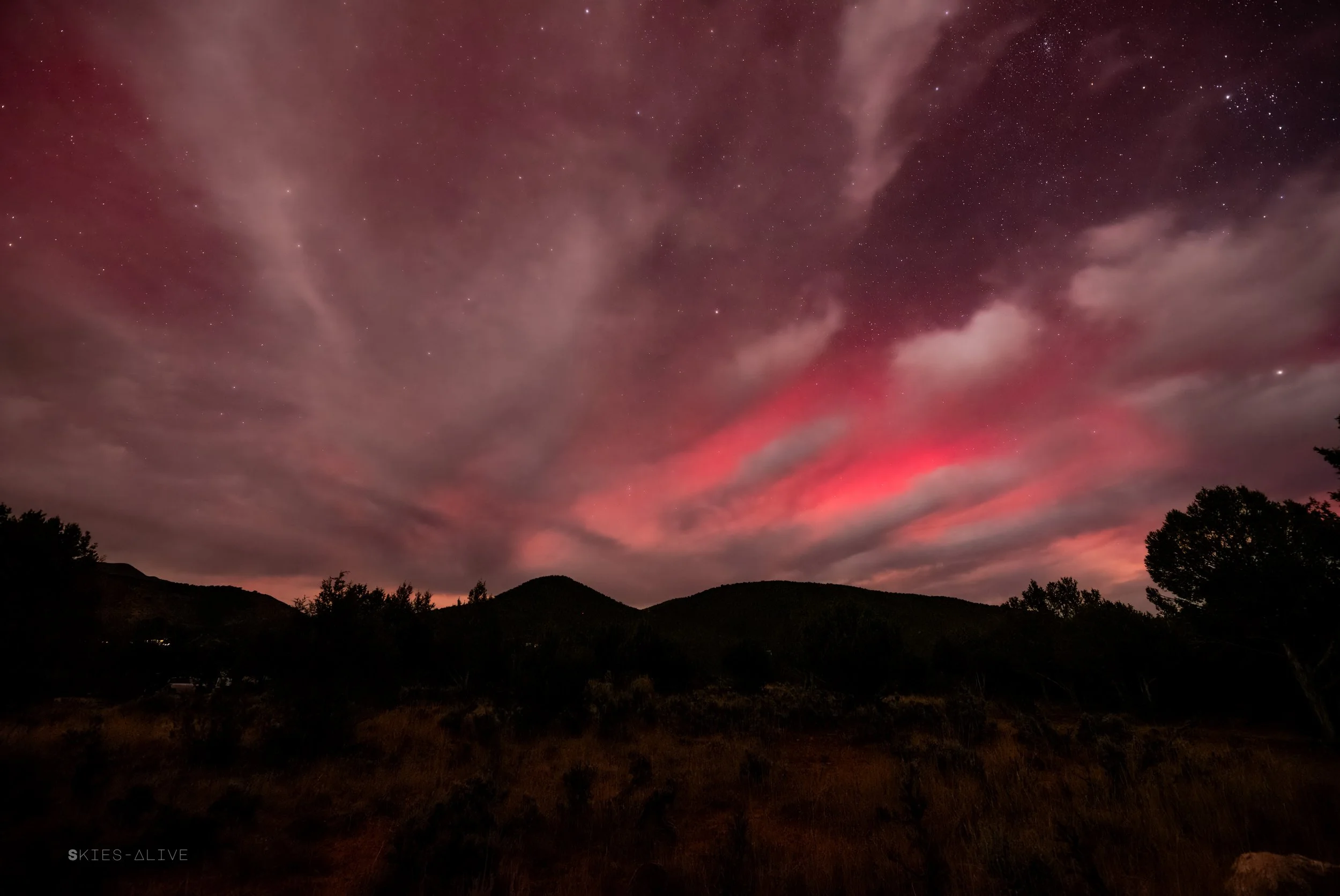 Skies-Alive 24.10.10 Aurora kp9 DSC_5421-topaz i.jpg