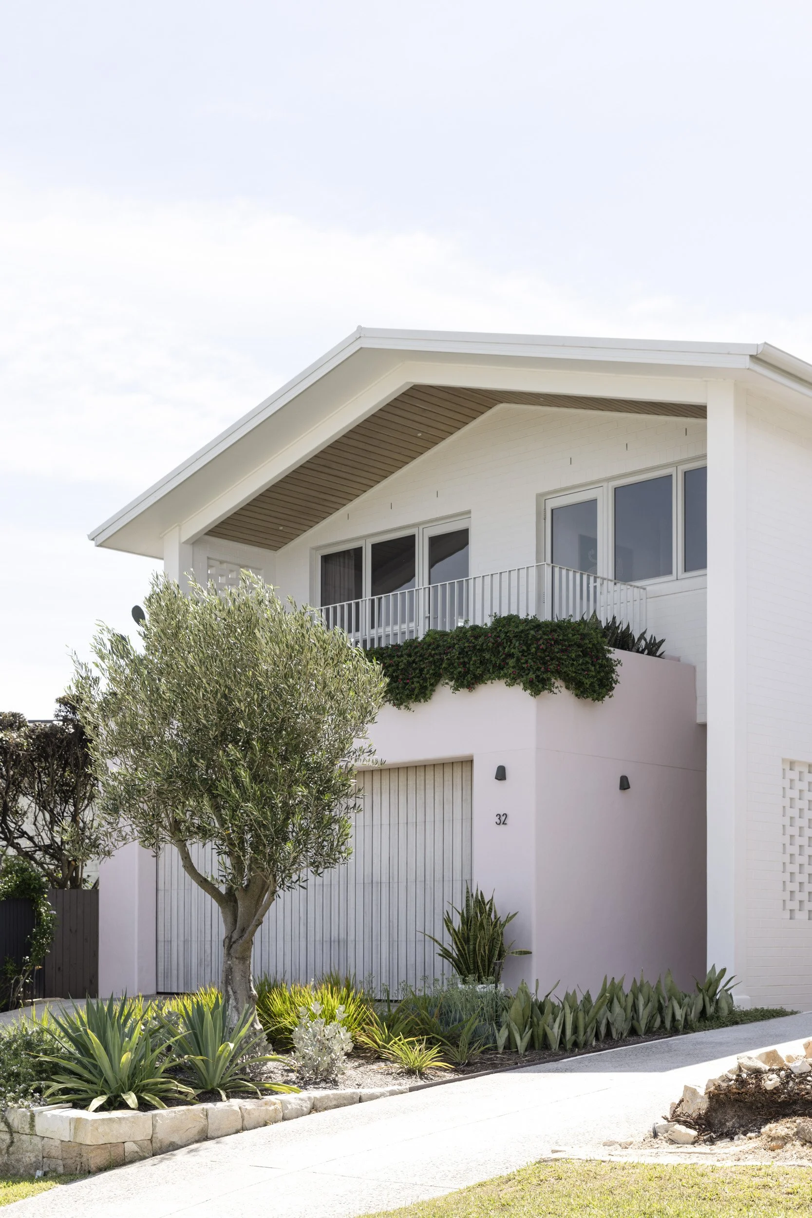  South Curl Curl 
 Landscapes, Sydney 