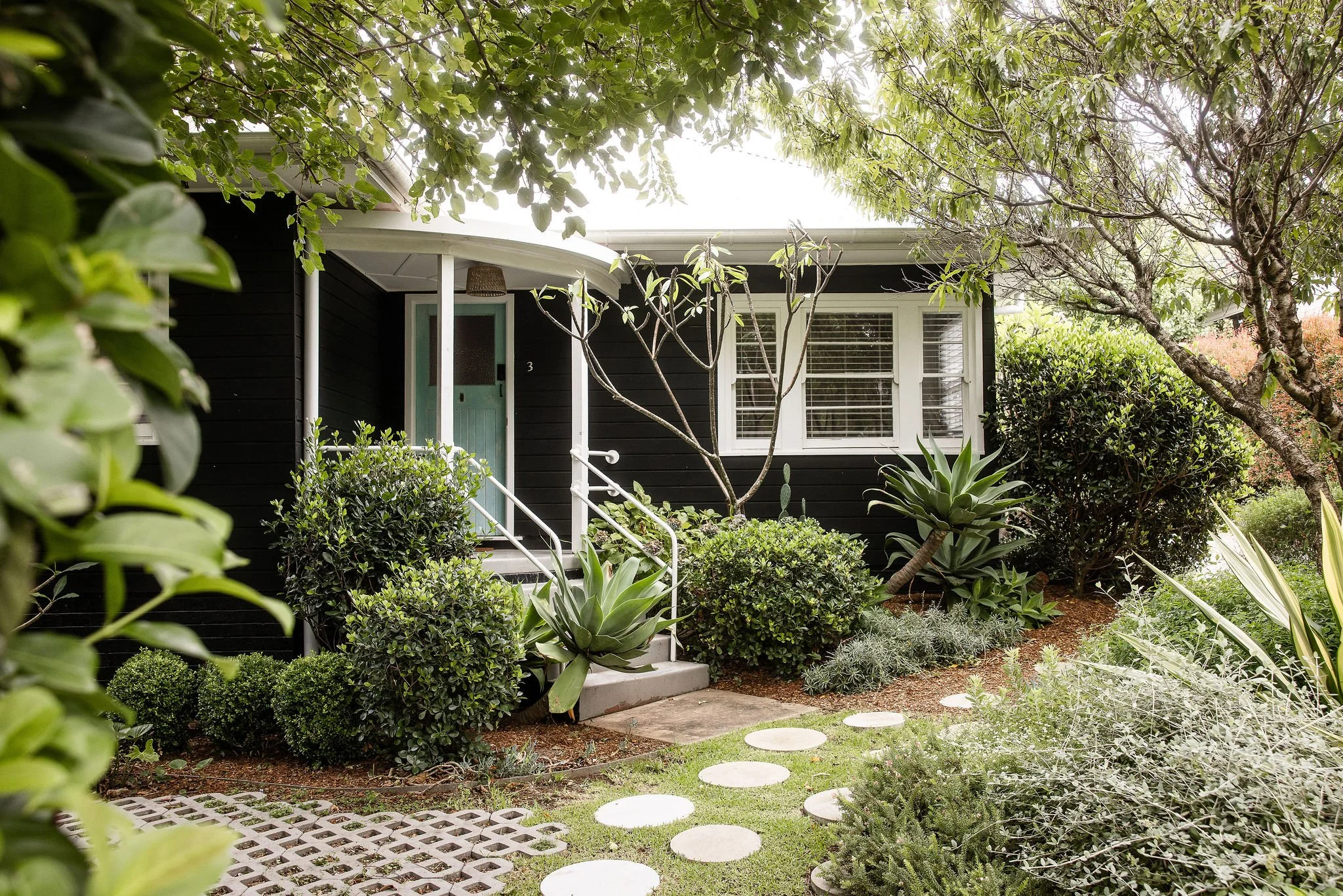  Greta Cottage 
 Landscapes, Swimming Pools, South Coast 