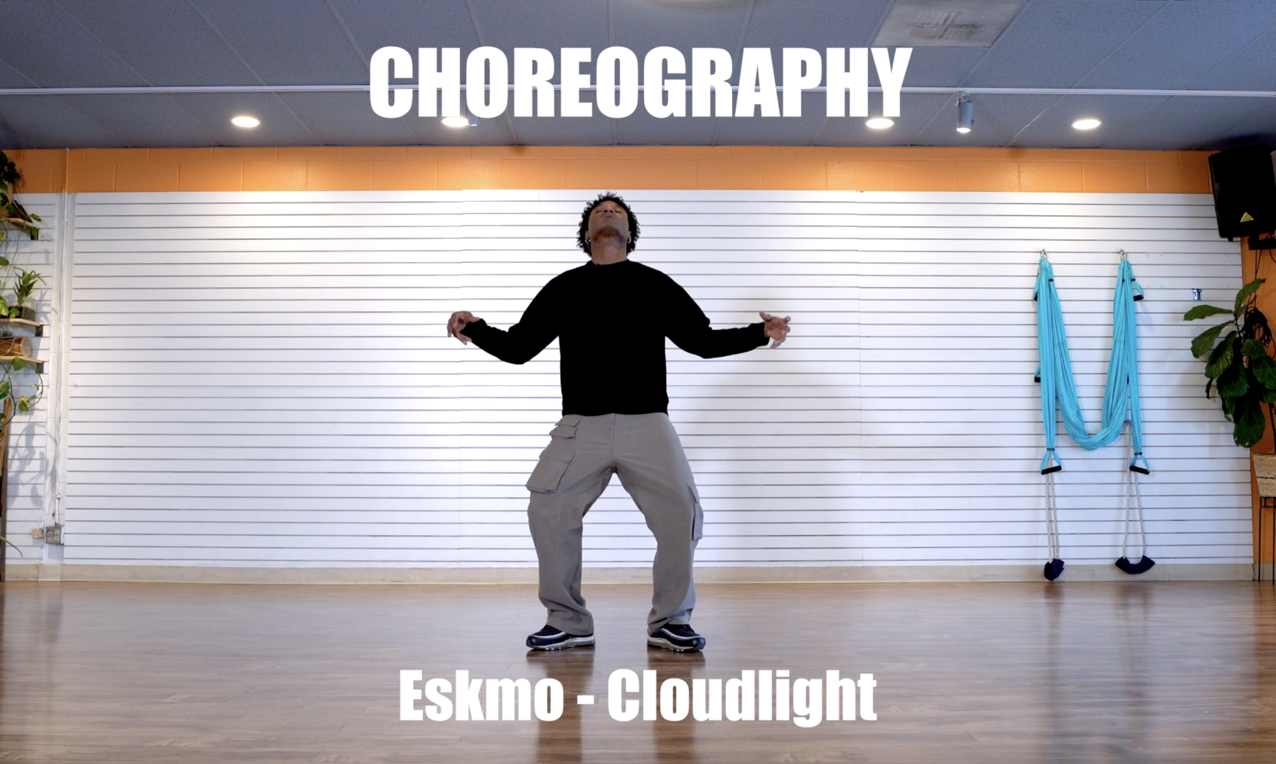Eskmo - Cloudlight Animation Choreography with BluPrint