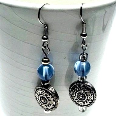 Blue%2Bglass%2Bbeaded%2Bwith%2Bmandala%2Bstyle%2Bcharm%2B6.jpg