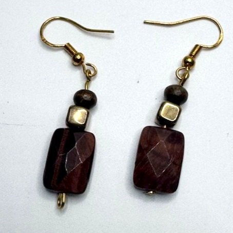 Sophisticated+dark+brown+rectangular+earrings+4.jpg